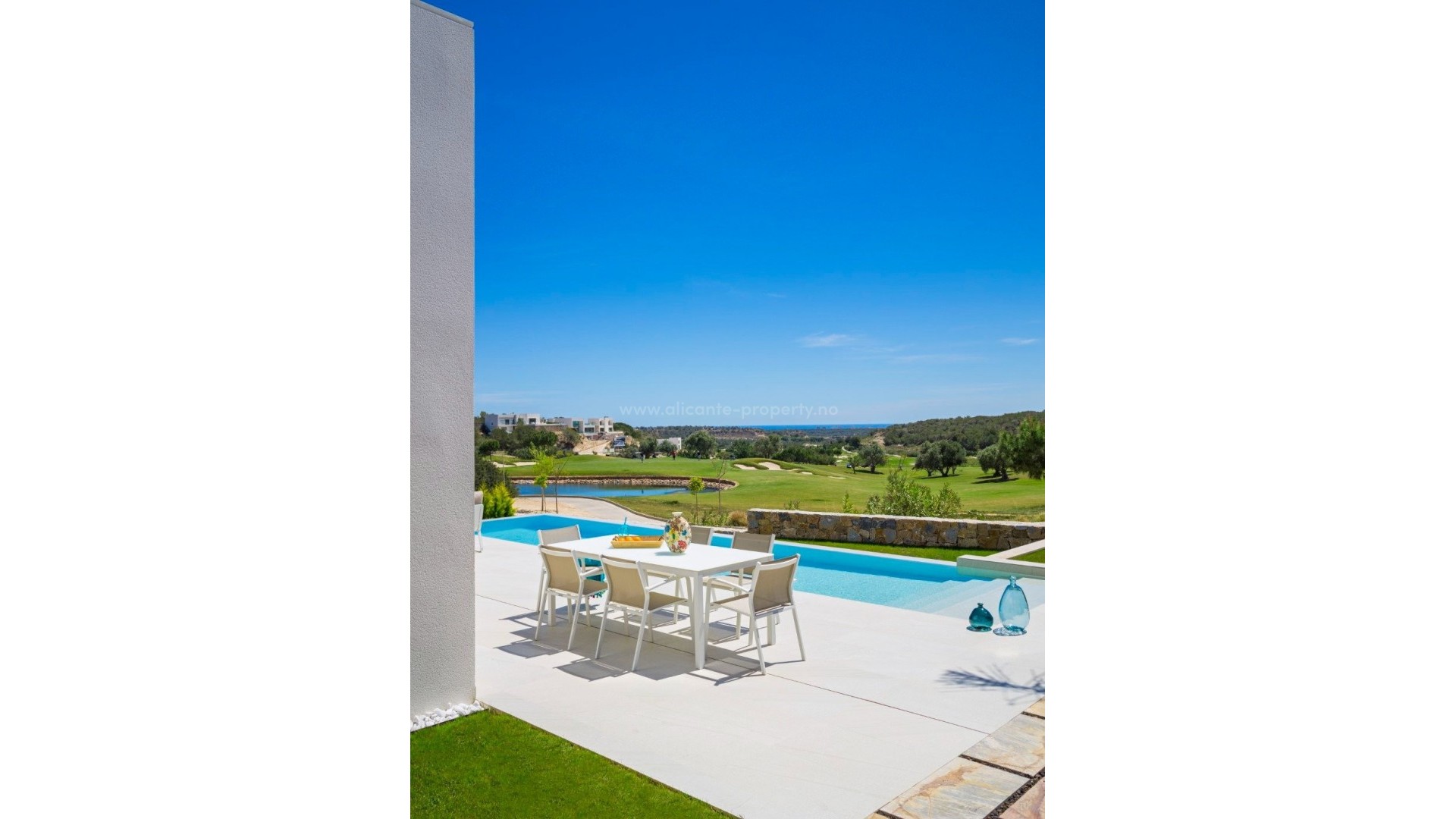 Villa en Las Colinas Golf Resort