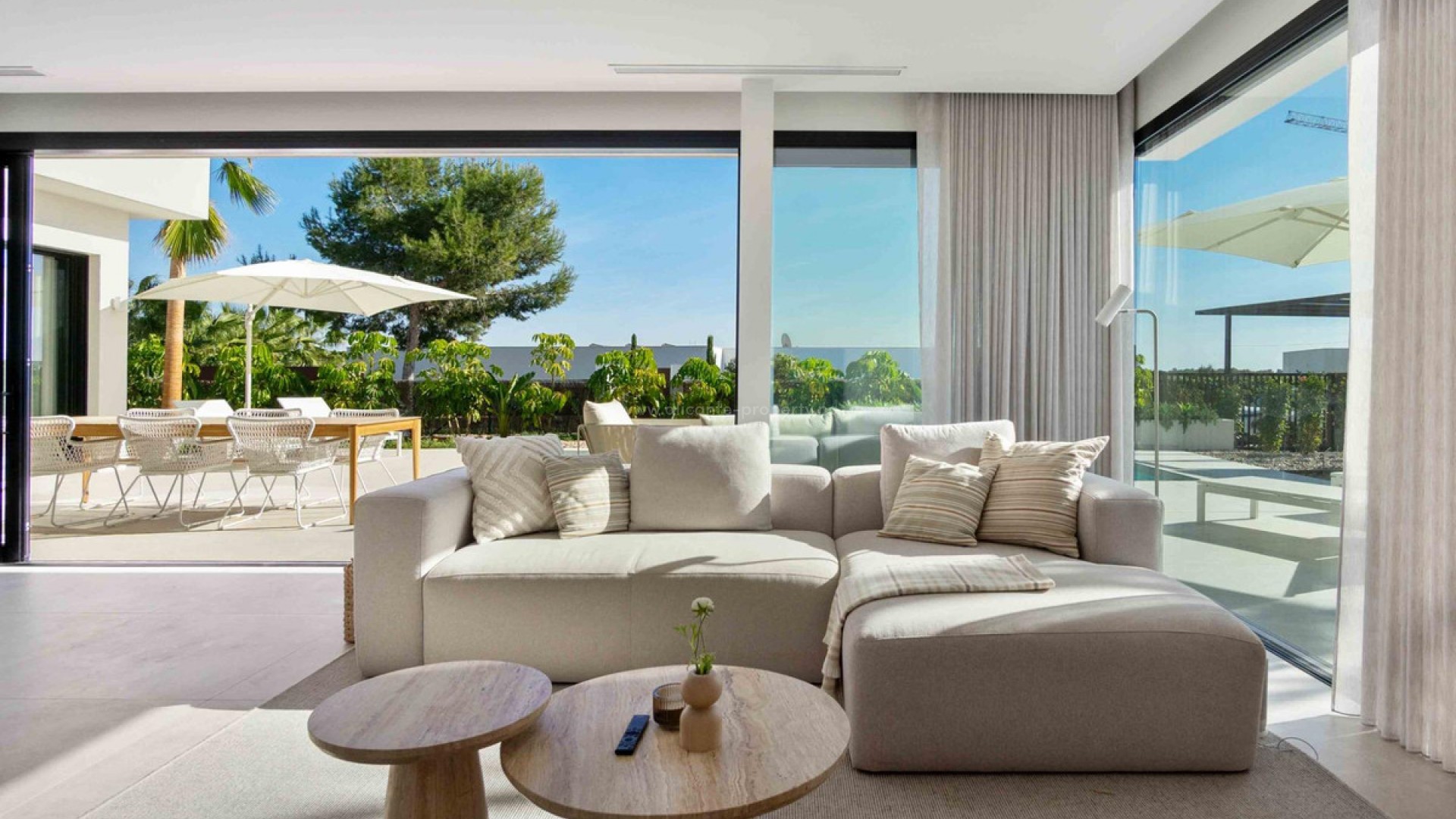 Villa en Las Colinas Golf Resort