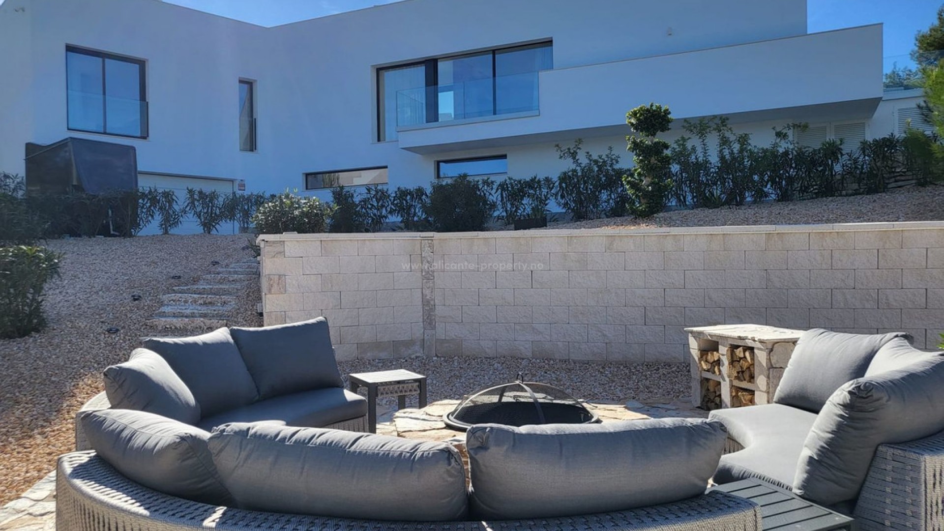 Villa en Las Colinas Golf Resort