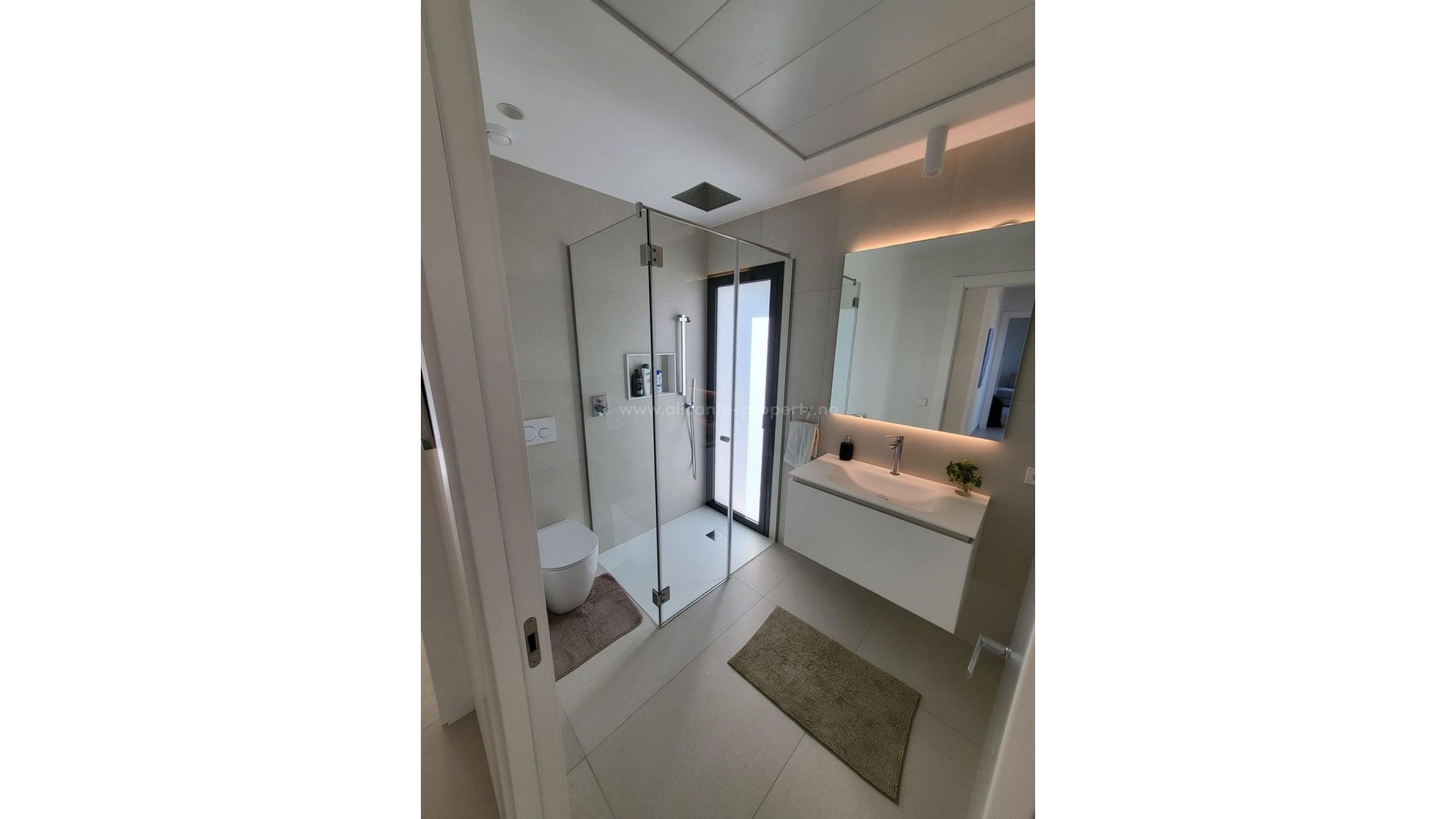 Villa en Las Colinas Golf Resort