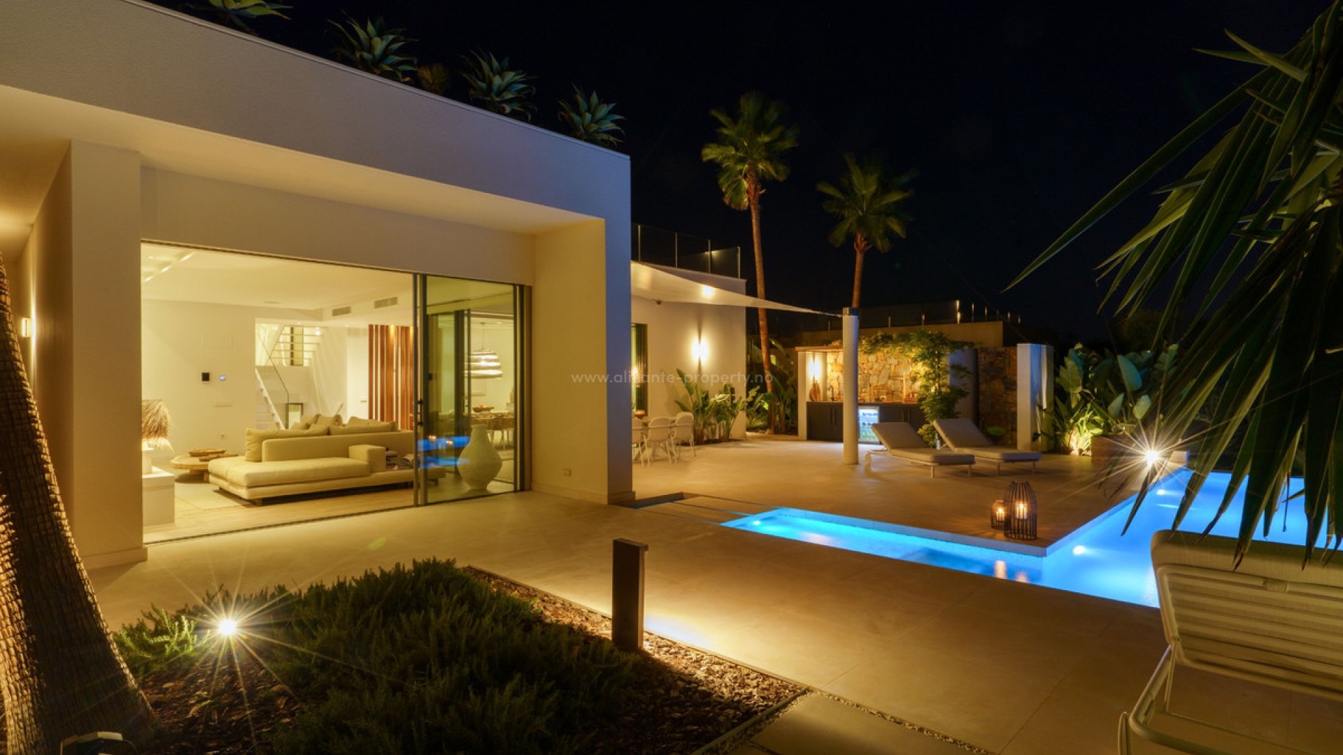 Villa en Las Colinas Golf Resort