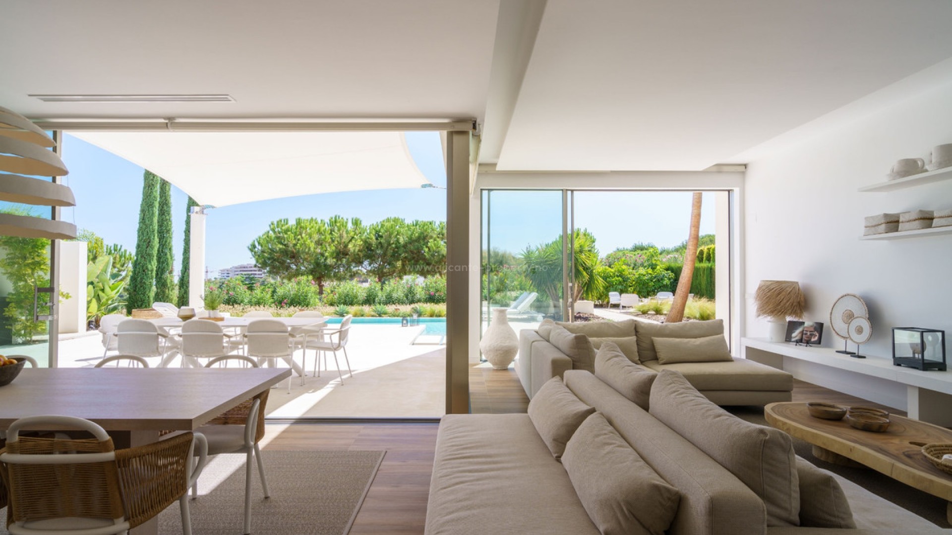 Villa en Las Colinas Golf Resort