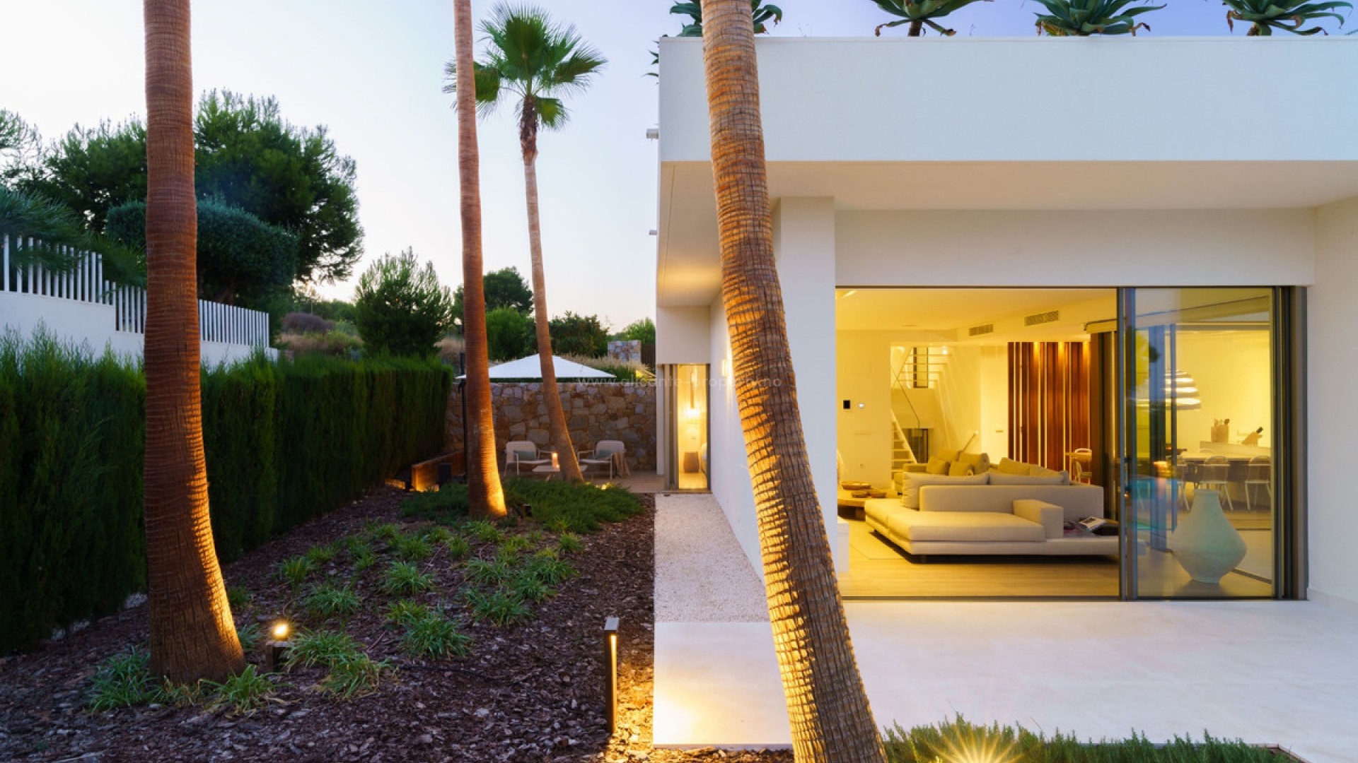 Villa en Las Colinas Golf Resort