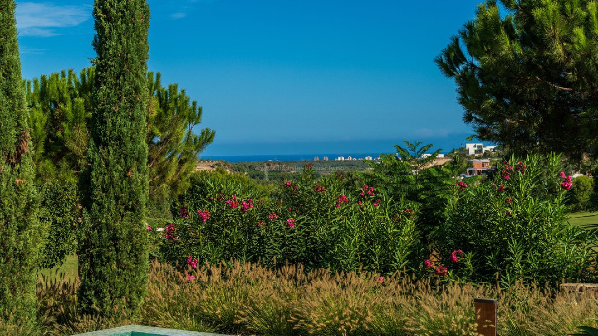 Villa en Las Colinas Golf Resort