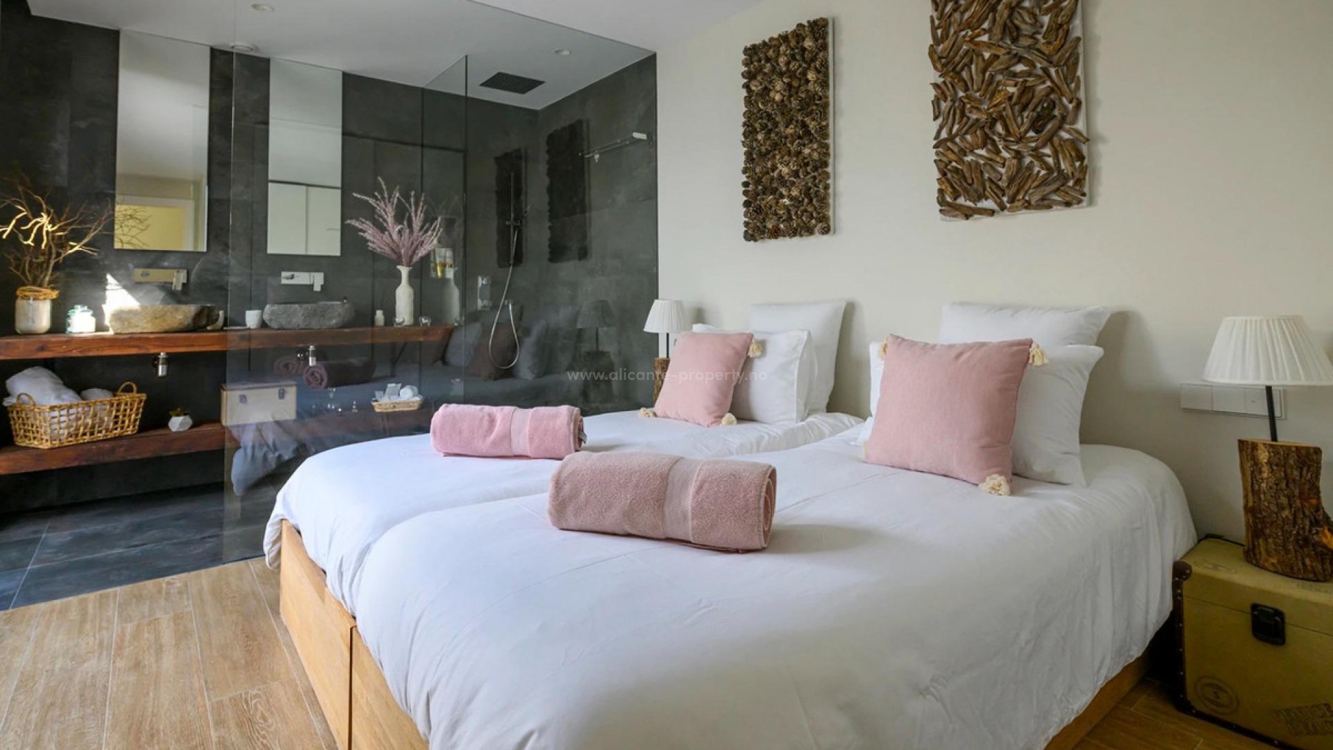 Villa en Las Colinas Golf Resort