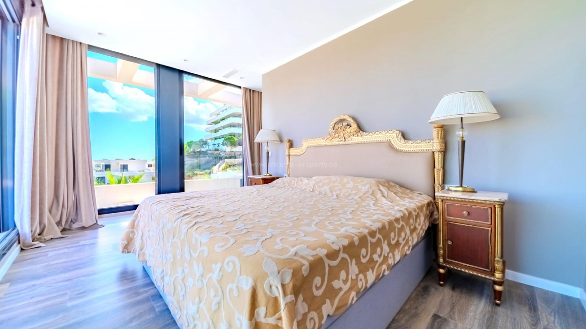 Villa en Las Colinas Golf Resort