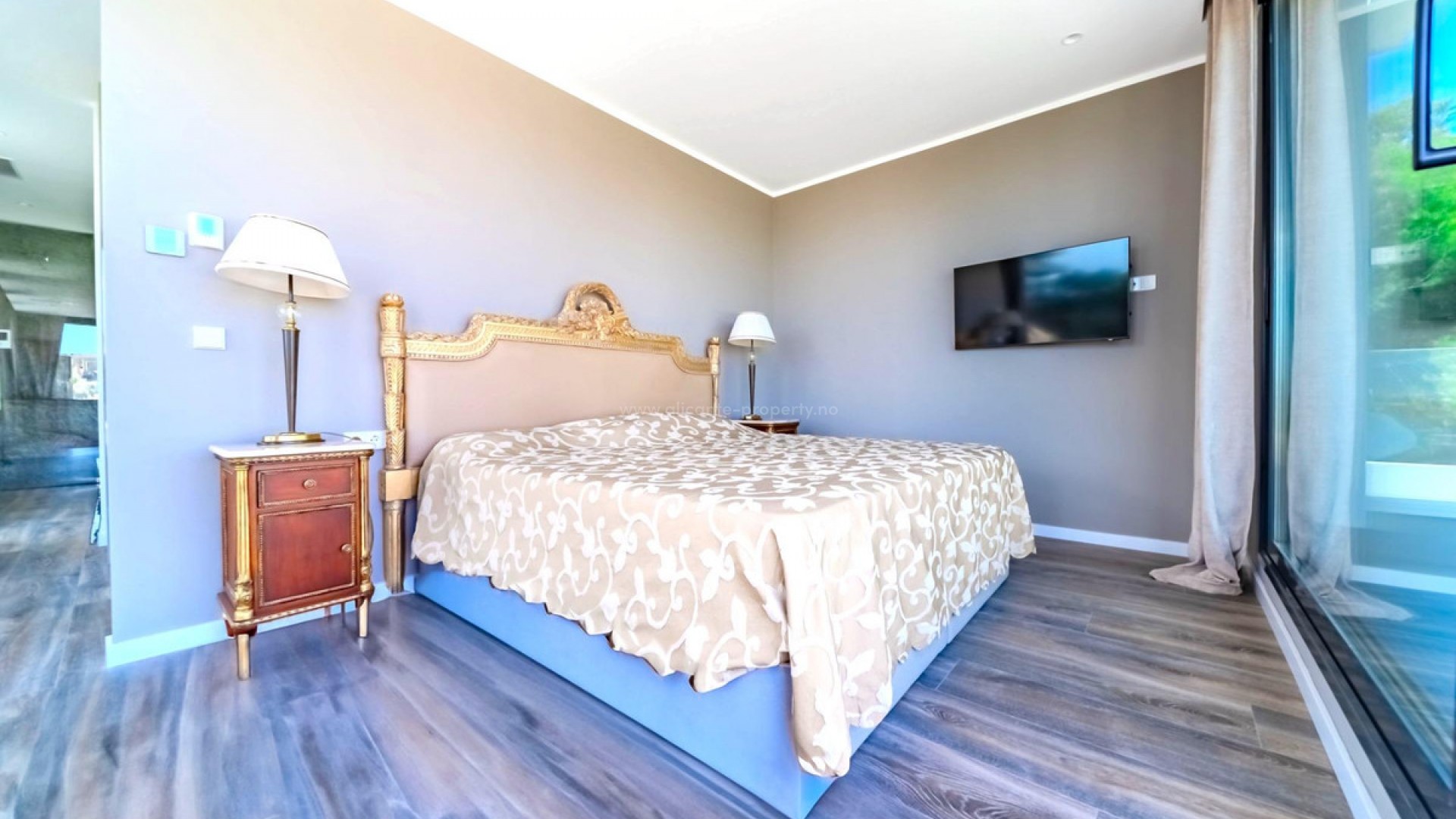 Villa en Las Colinas Golf Resort