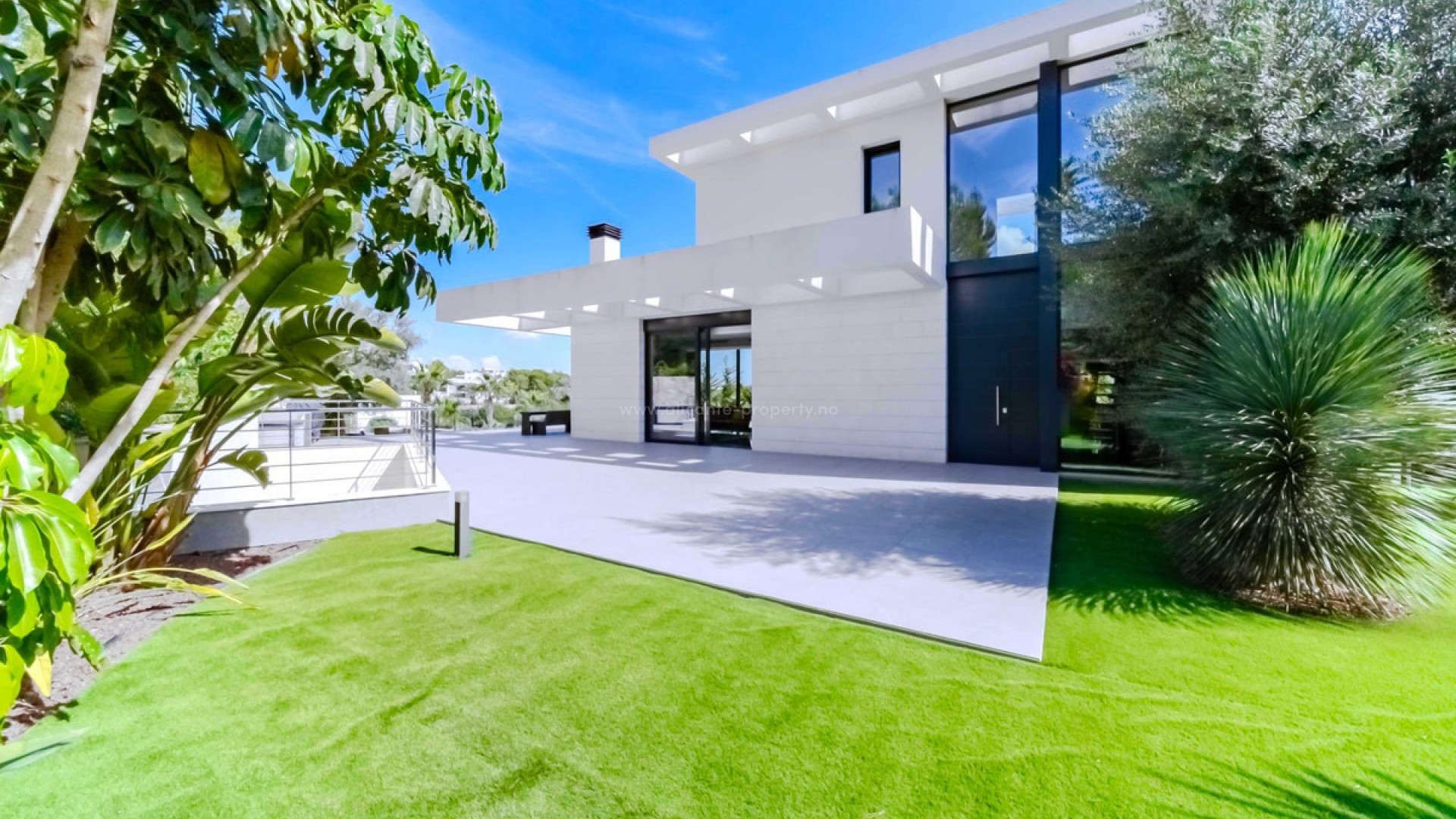 Villa en Las Colinas Golf Resort