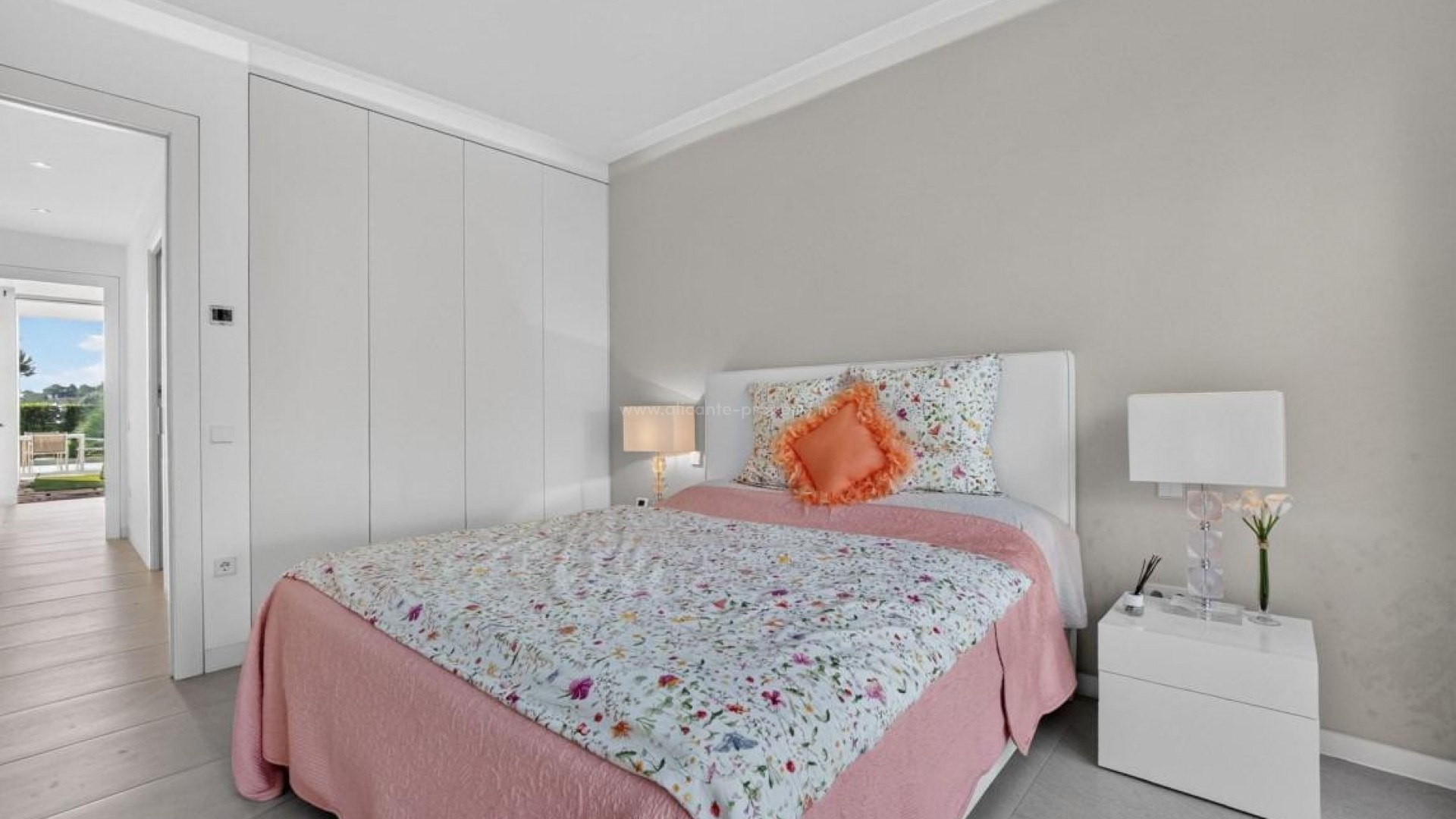Villa en Las Colinas Golf Resort