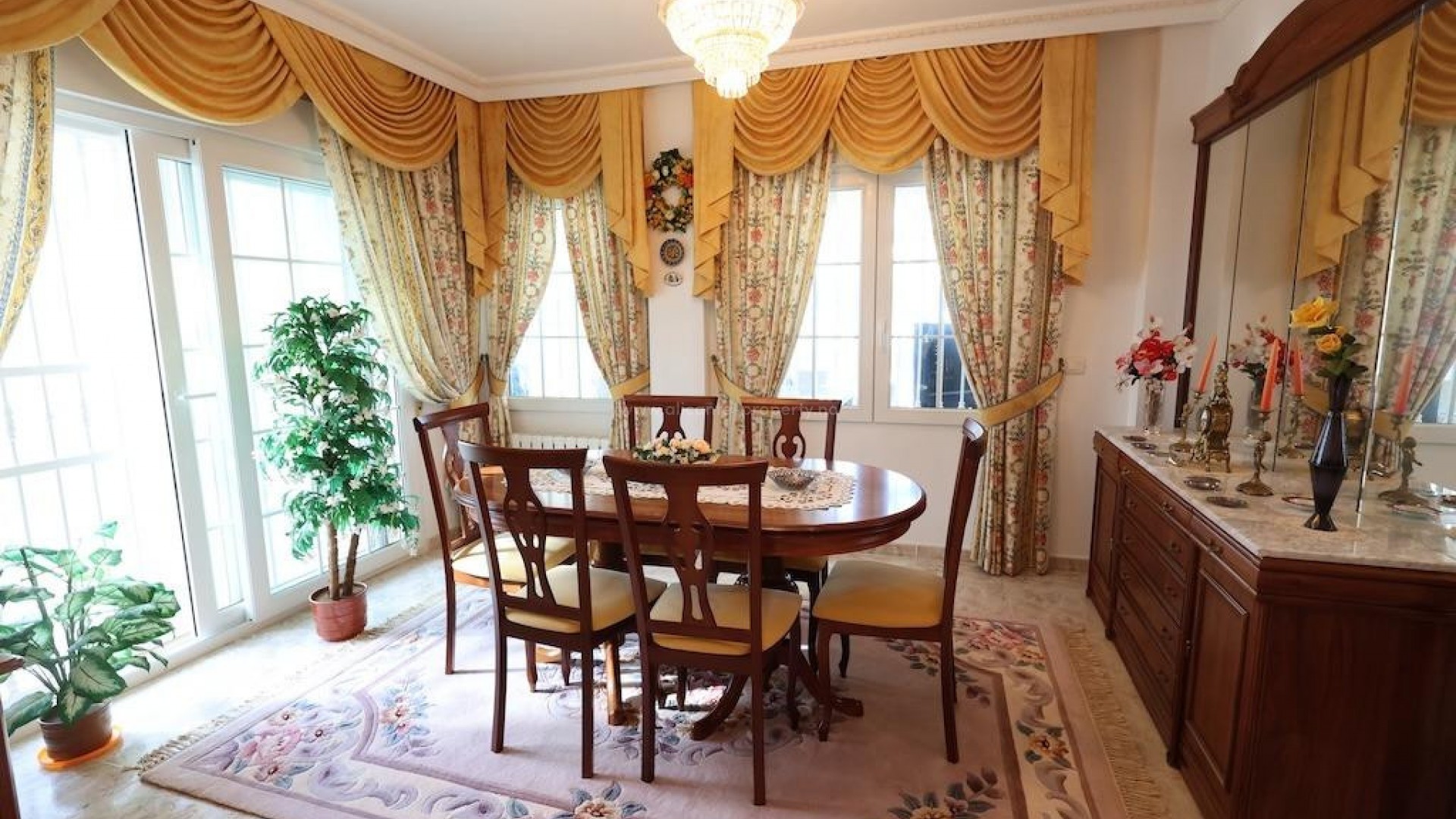 Villa en Las Filipinas