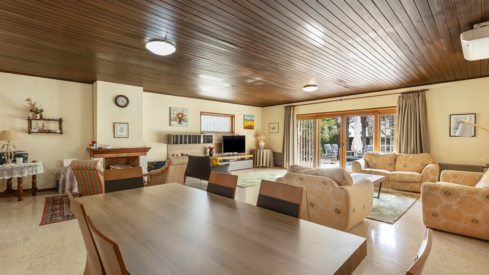 Villa en Las Filipinas