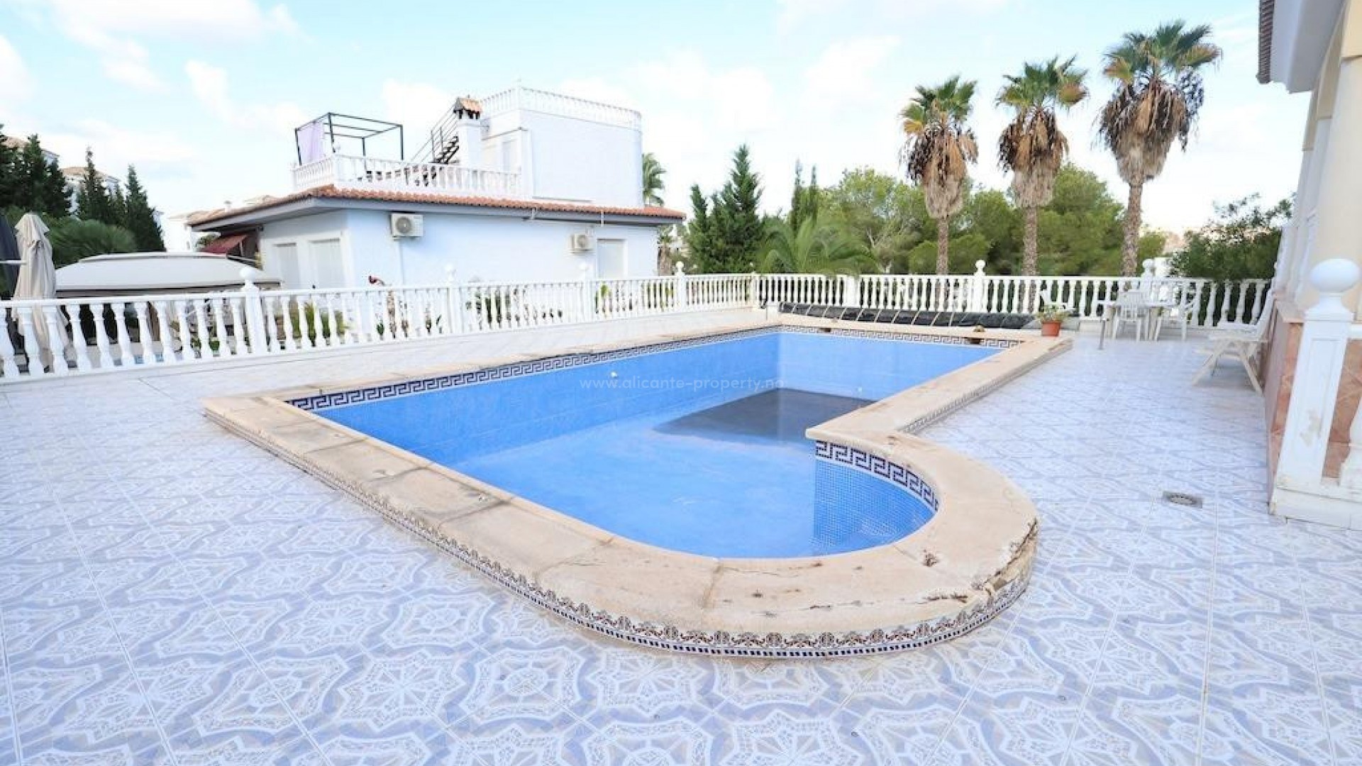 Villa en Las Filipinas