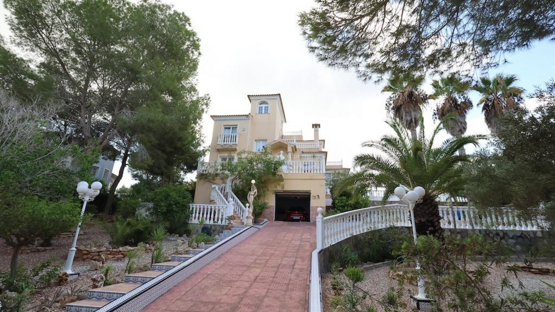 Villa en Las Filipinas