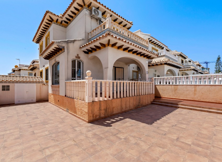 Villa en Lomas de Cabo Roig