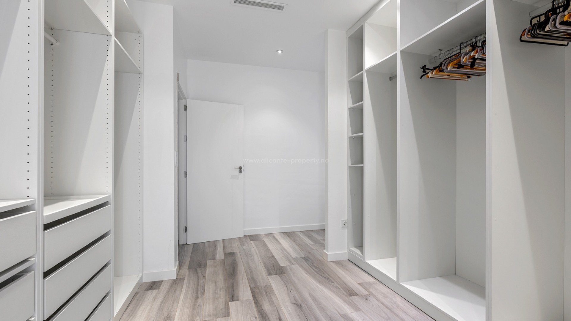 Villa en Lomas De La Juliana