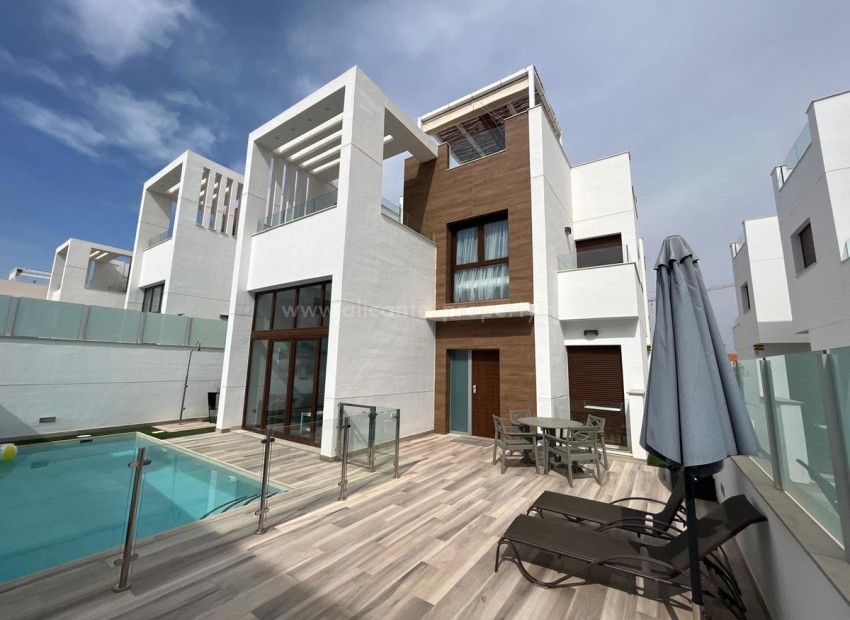 Villa en Los Balcones