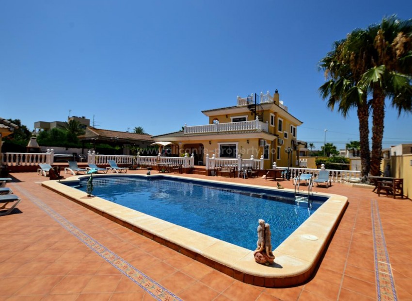 Villa en Los Balcones