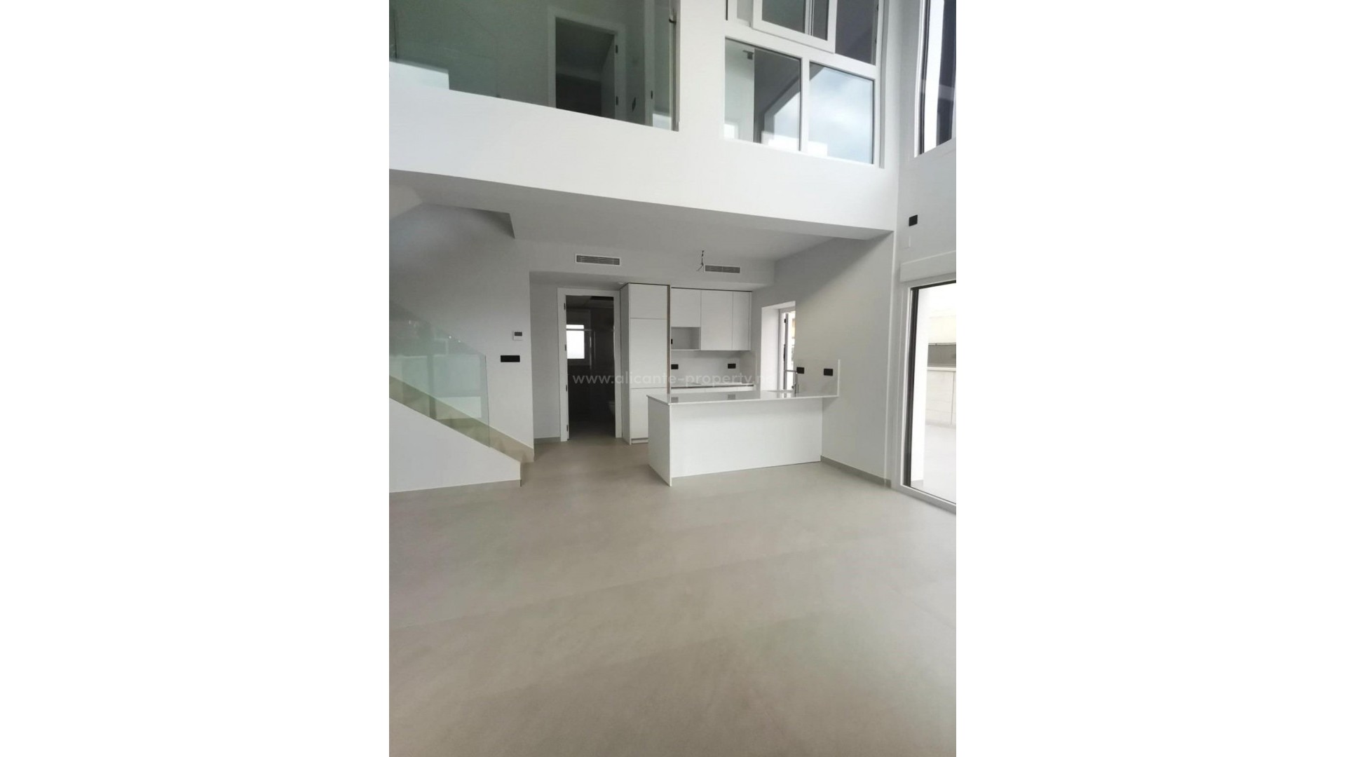 Villa en Los Montesinos Centro