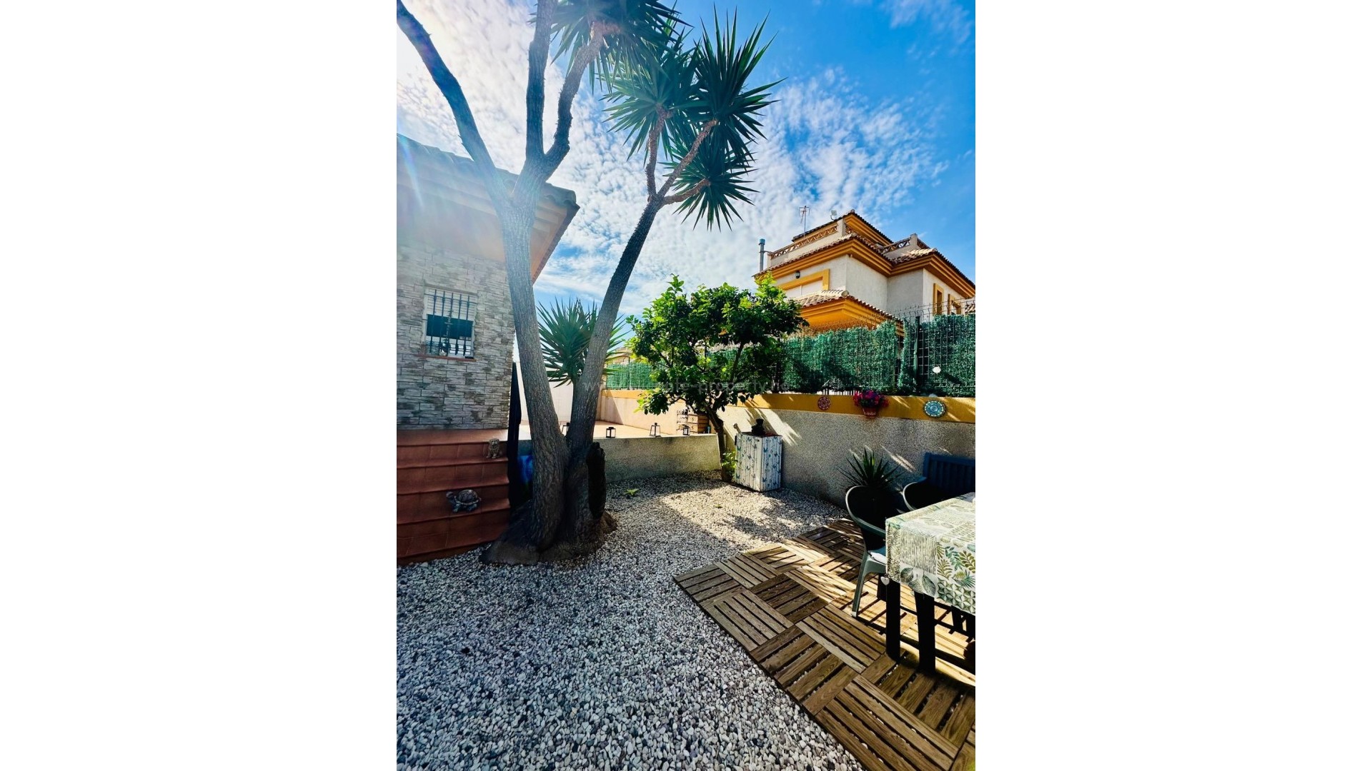 Villa en Los Montesinos Centro