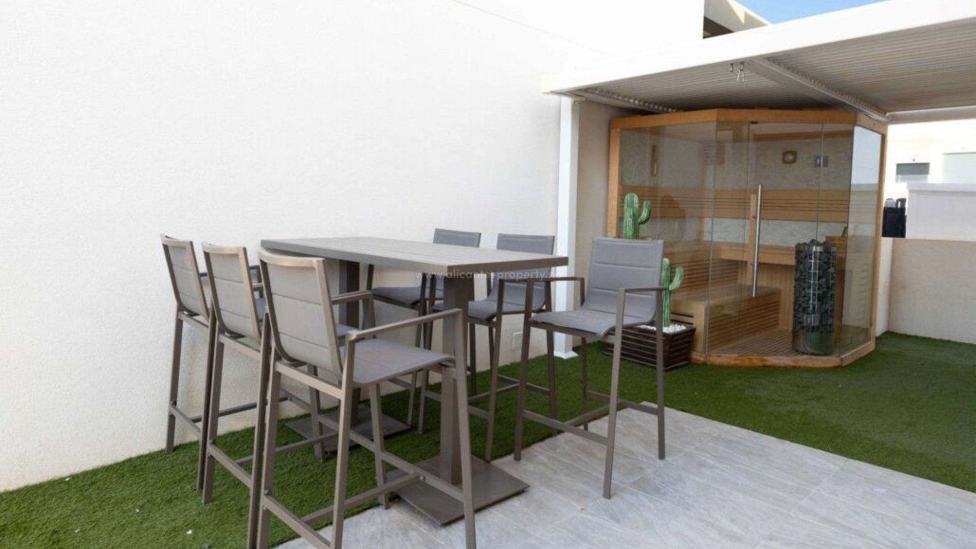 Villa en Los Montesinos Centro