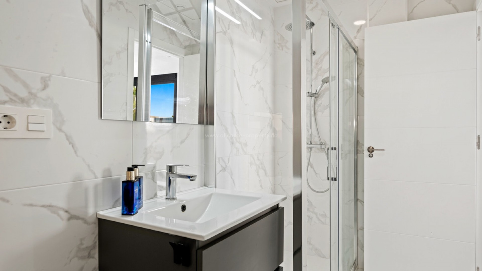 Villa en Los Montesinos Centro