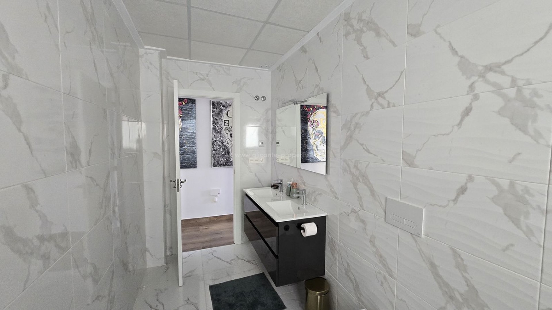 Villa en Los Montesinos Centro