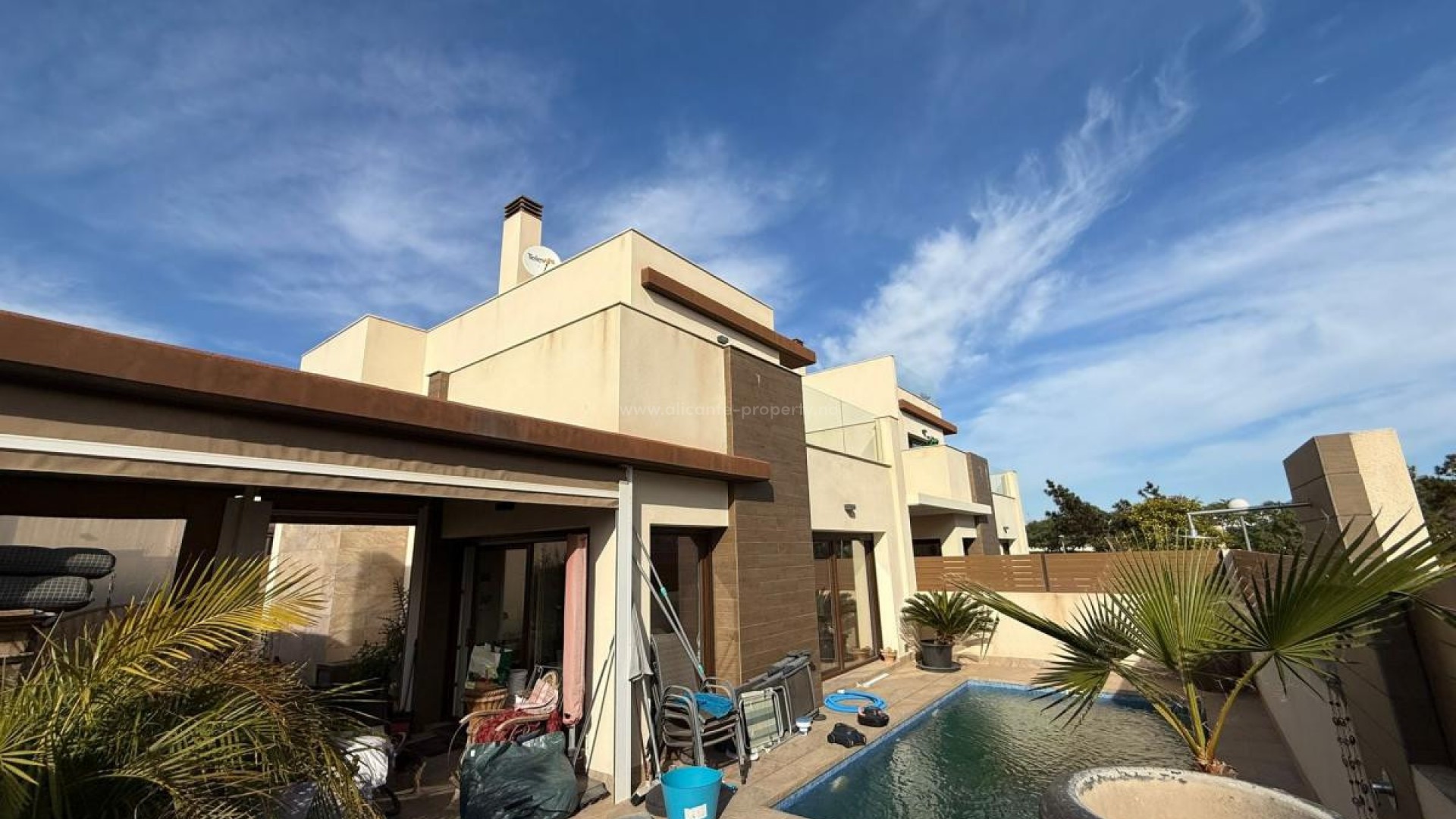 Villa en Los Montesinos Centro