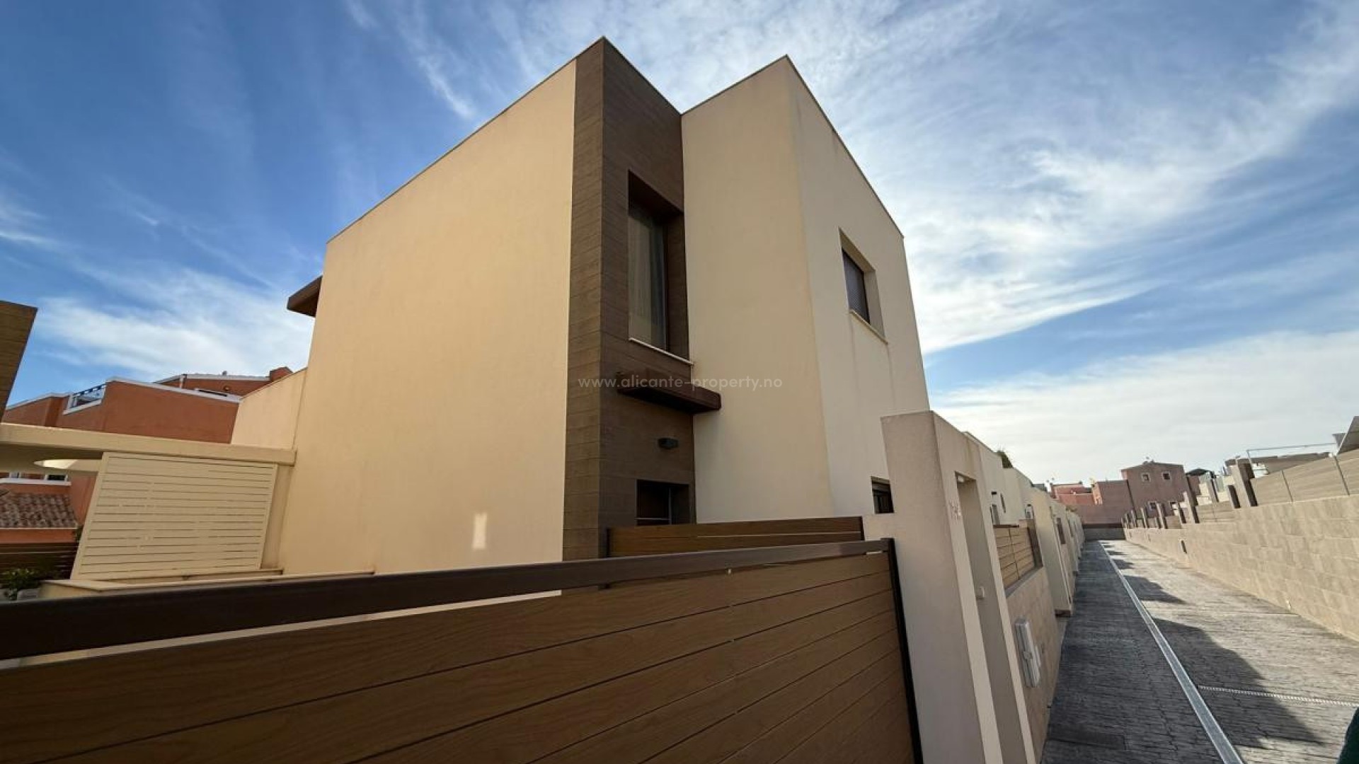 Villa en Los Montesinos Centro