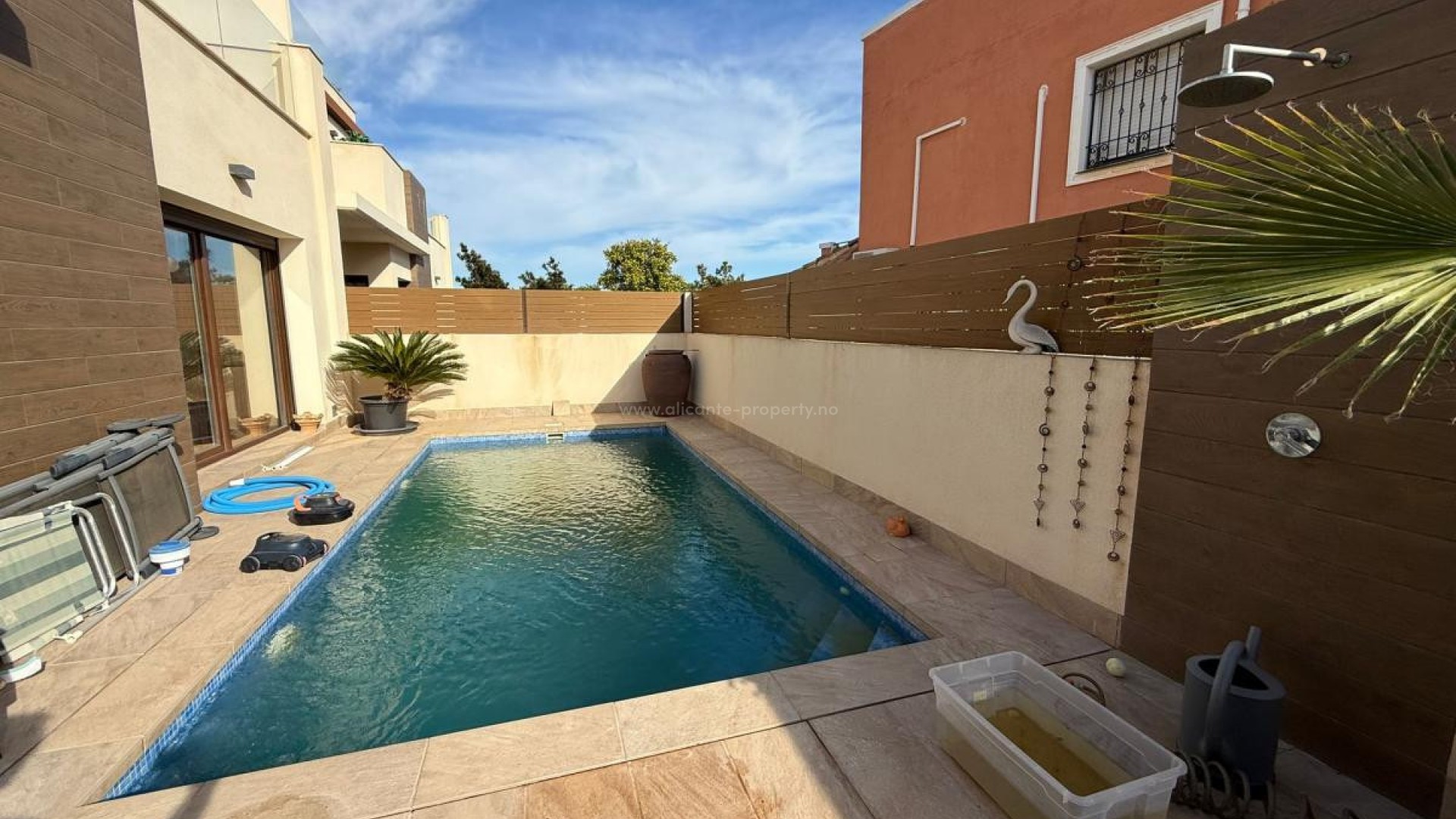 Villa en Los Montesinos Centro