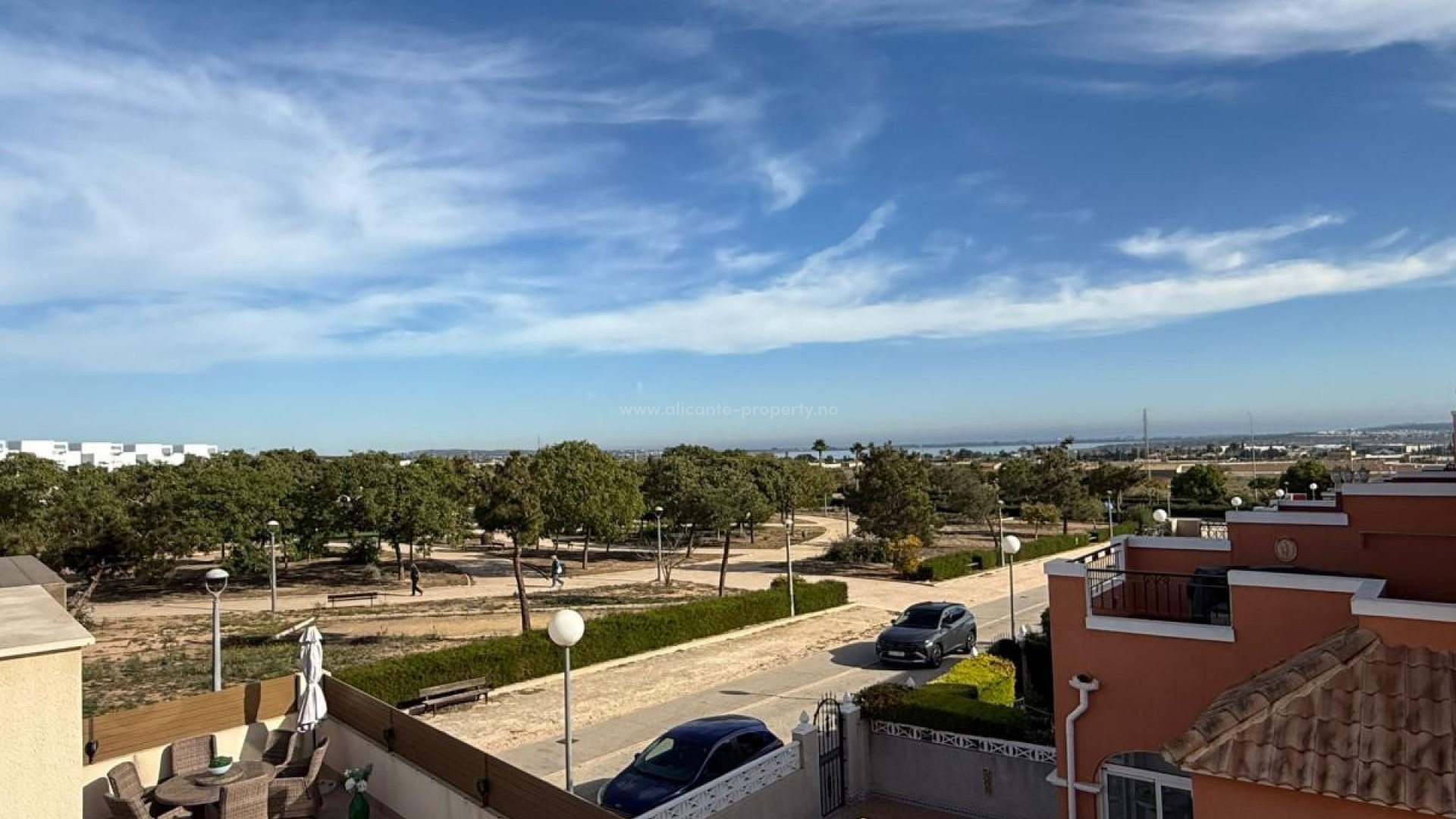 Villa en Los Montesinos Centro