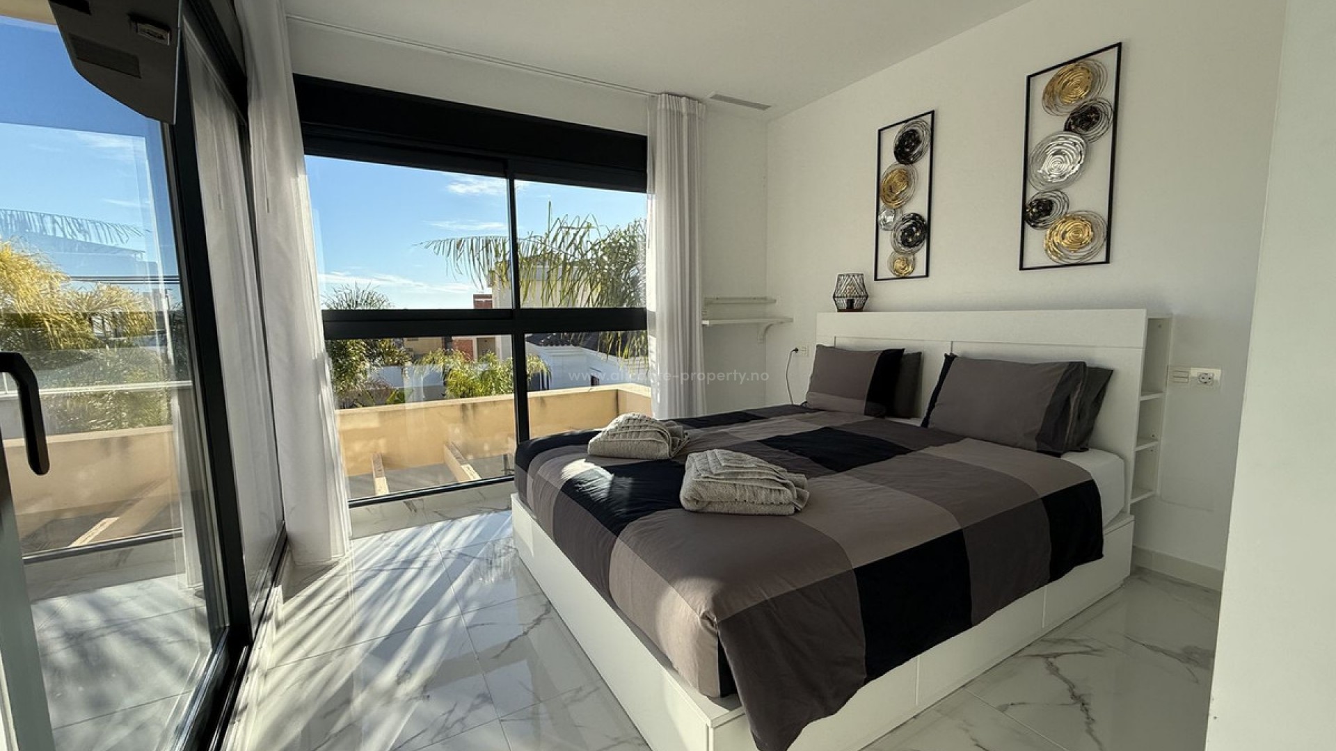 Villa en Los Montesinos Centro