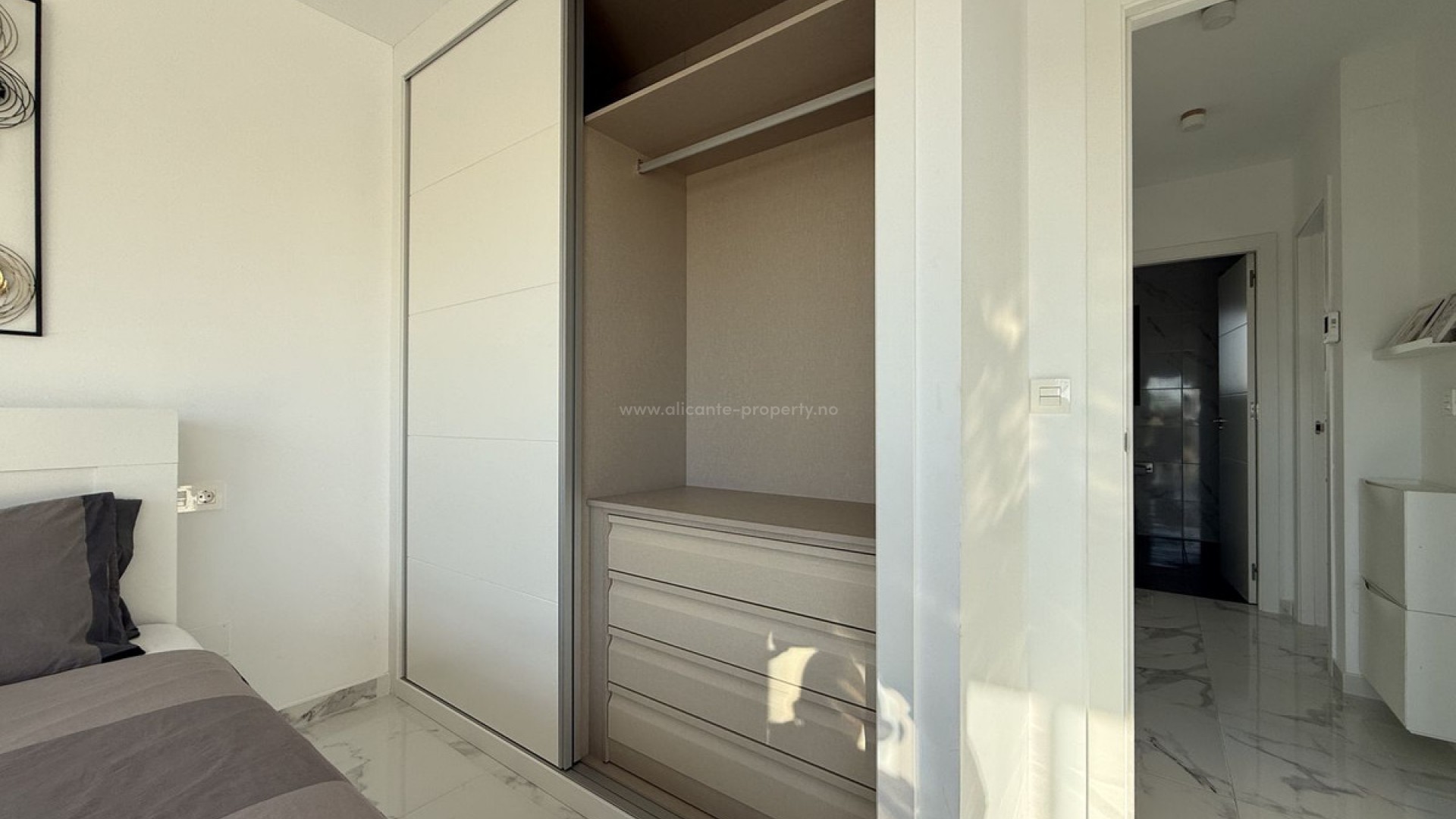 Villa en Los Montesinos Centro