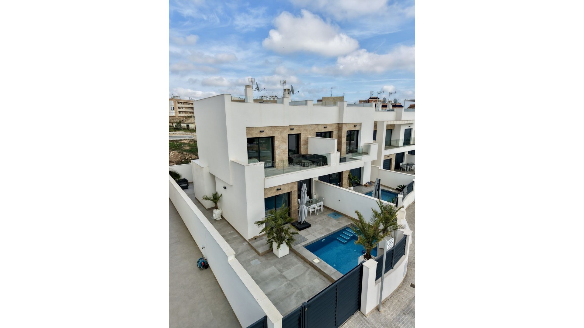 Villa en Los Montesinos Centro