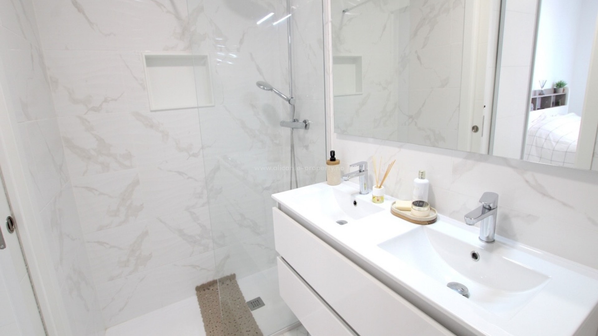 Villa en Los Montesinos Centro