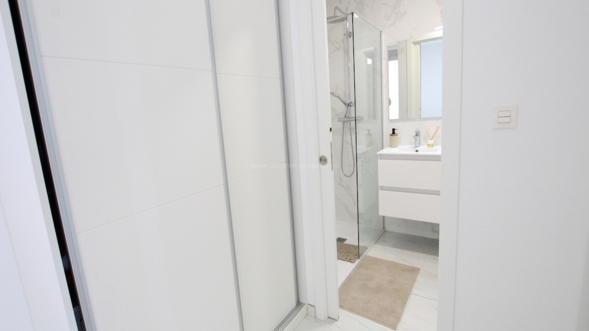 Villa en Los Montesinos Centro