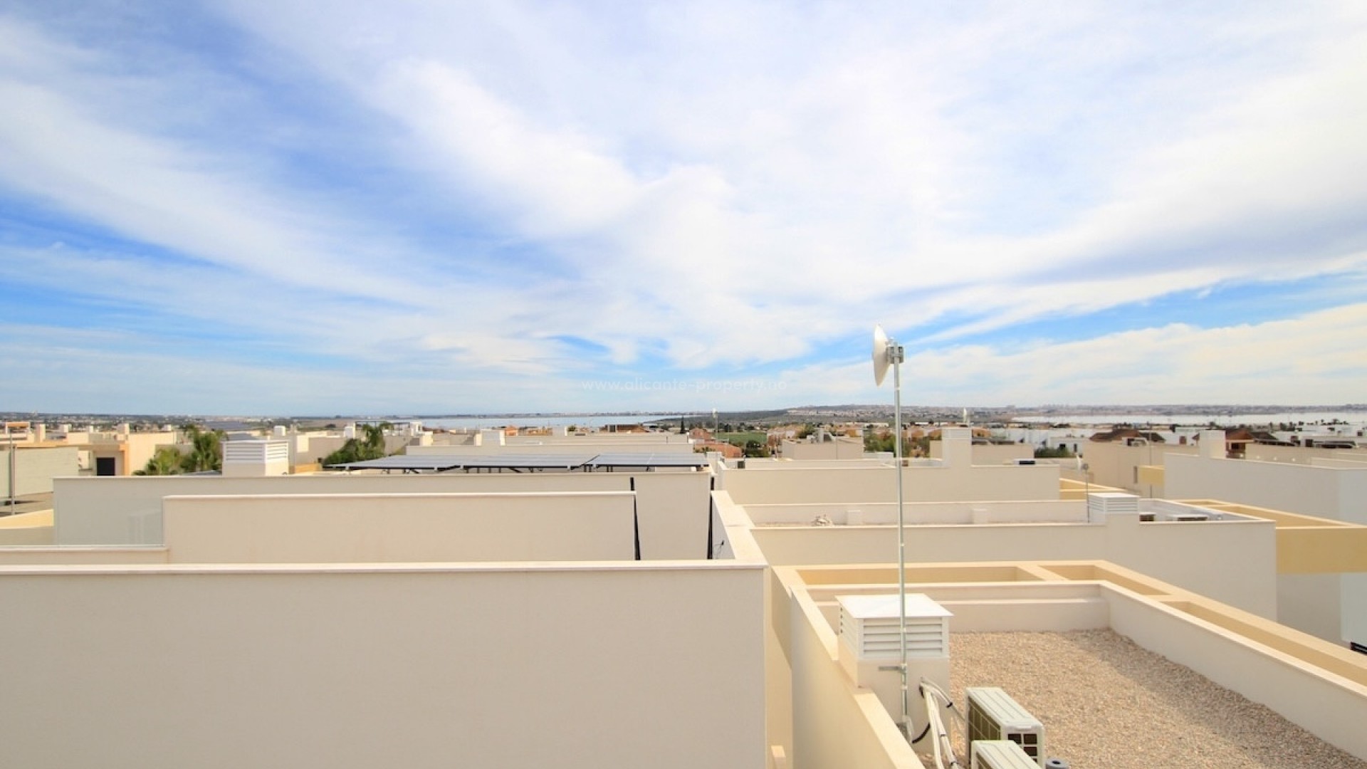 Villa en Los Montesinos Centro