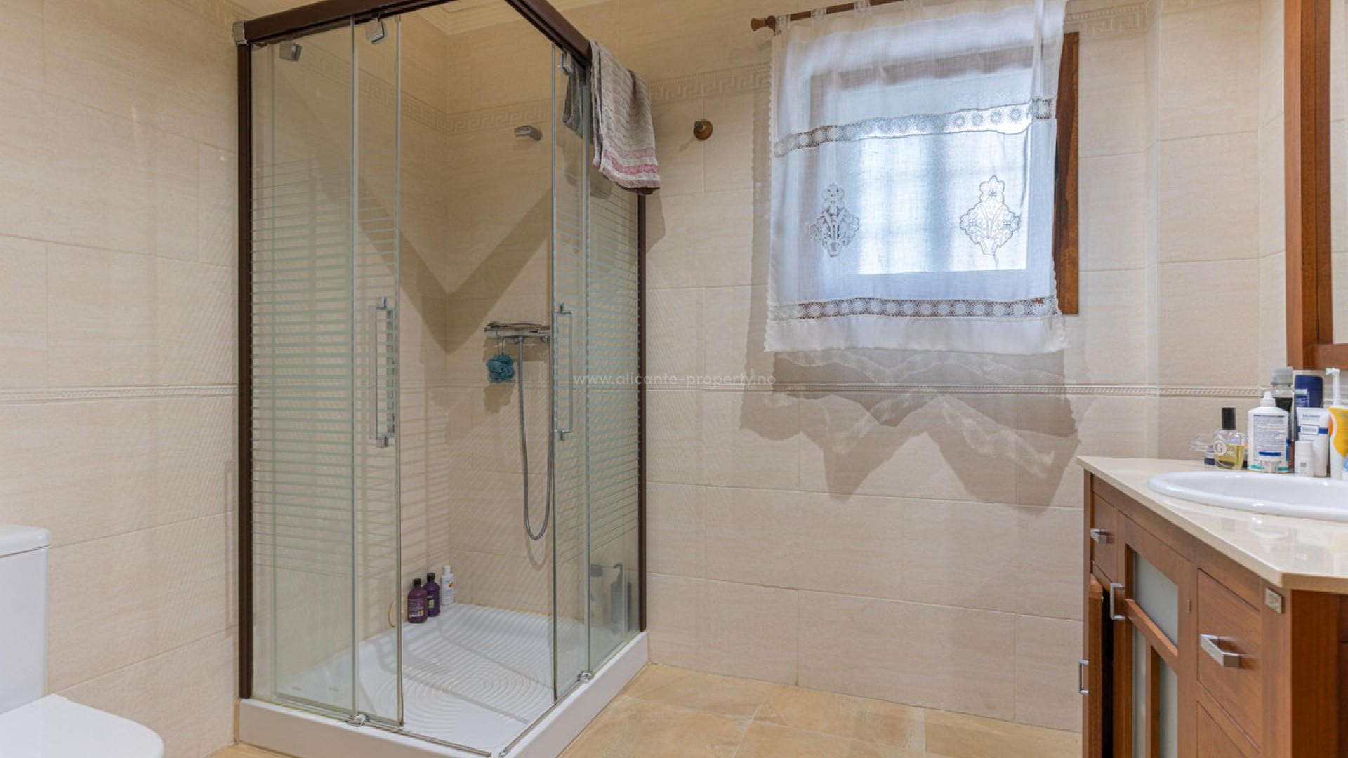 Villa en Los Montesinos Centro