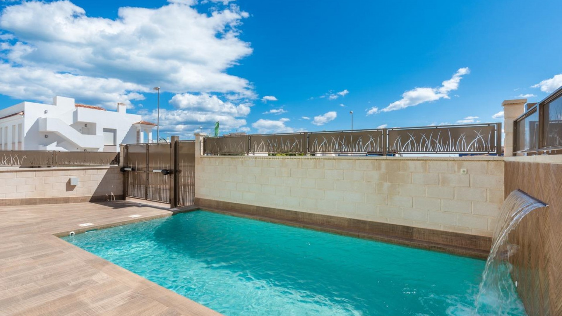 Villa en Los Montesinos Centro