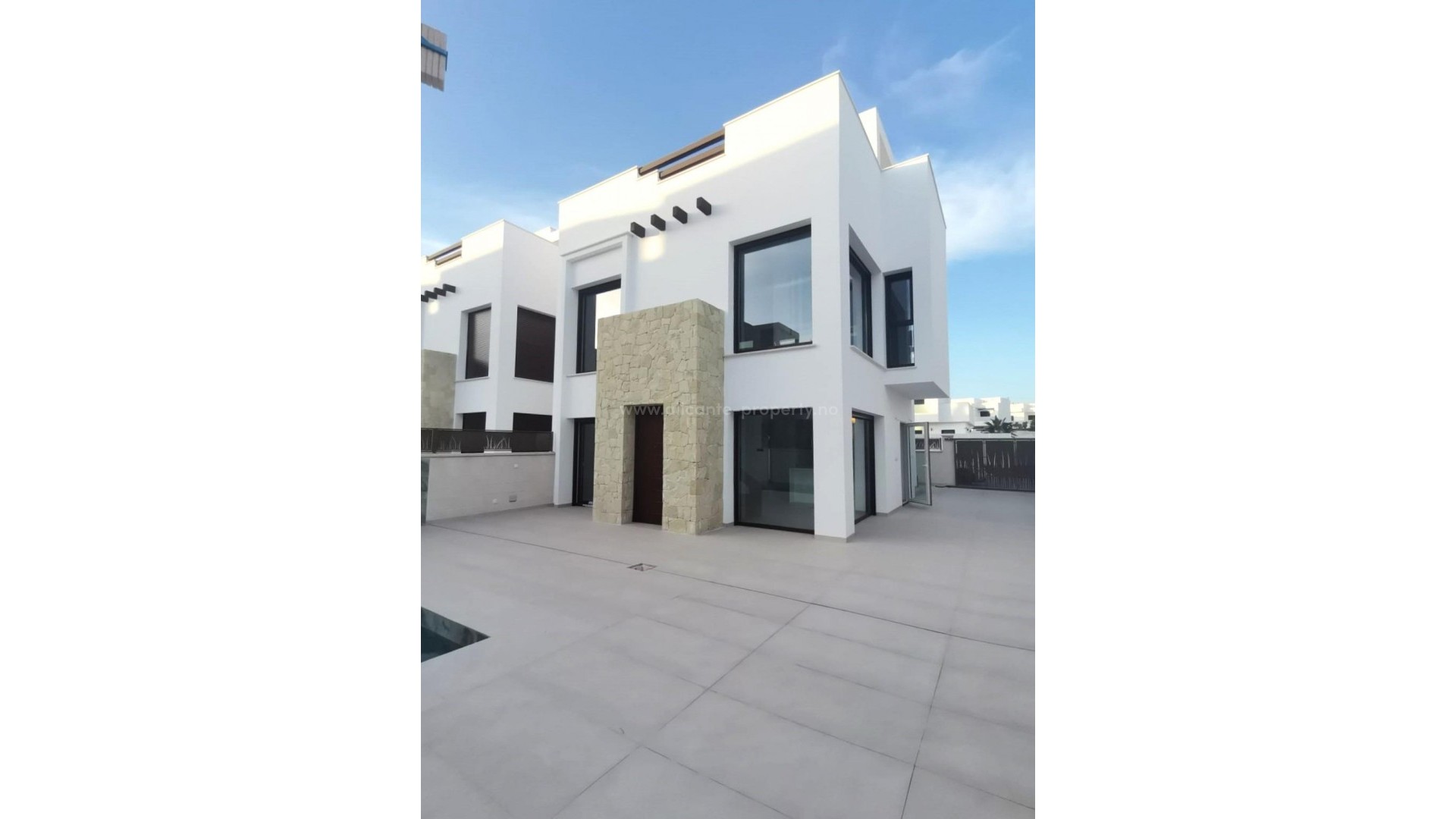 Villa en Los Montesinos Centro