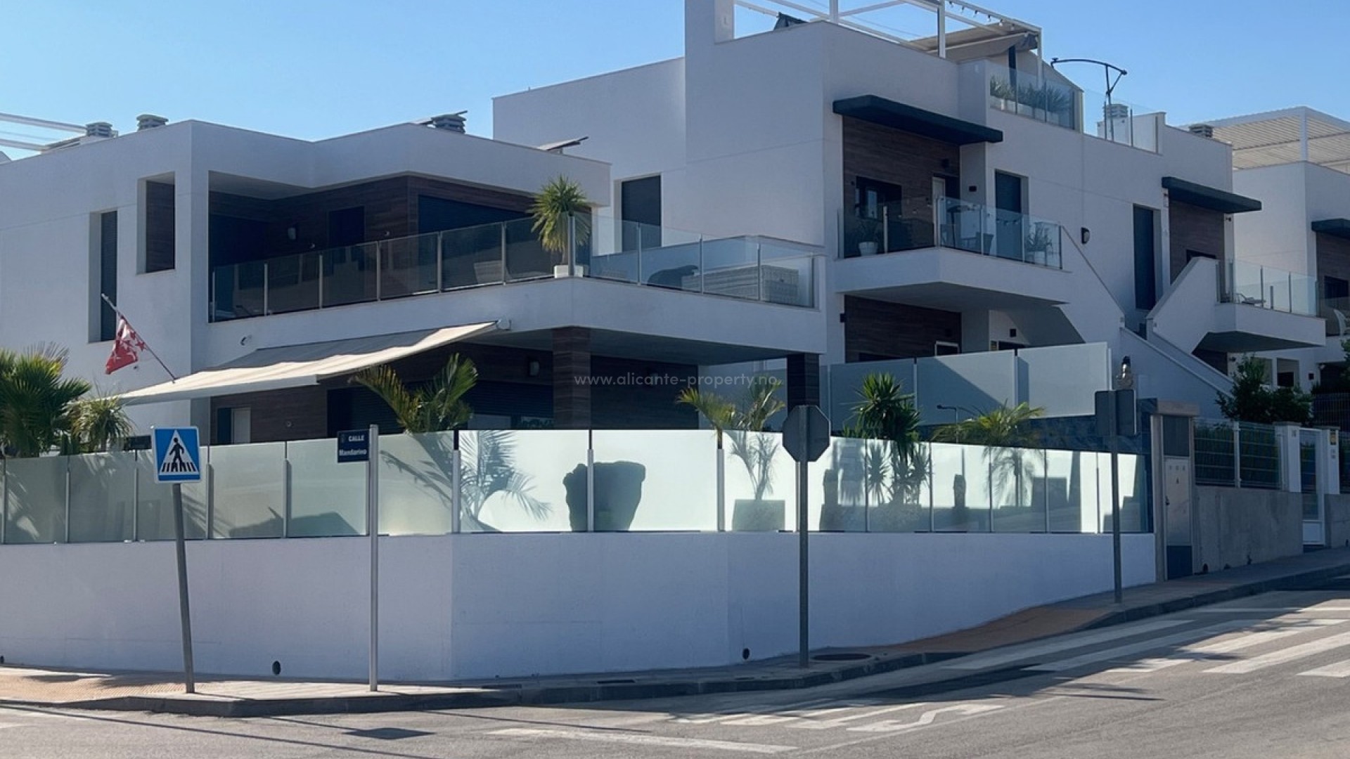 Villa en Los Montesinos Centro