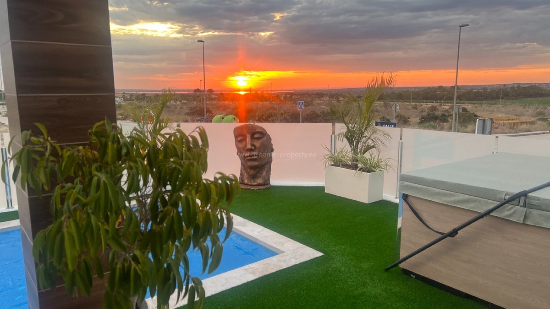 Villa en Los Montesinos Centro