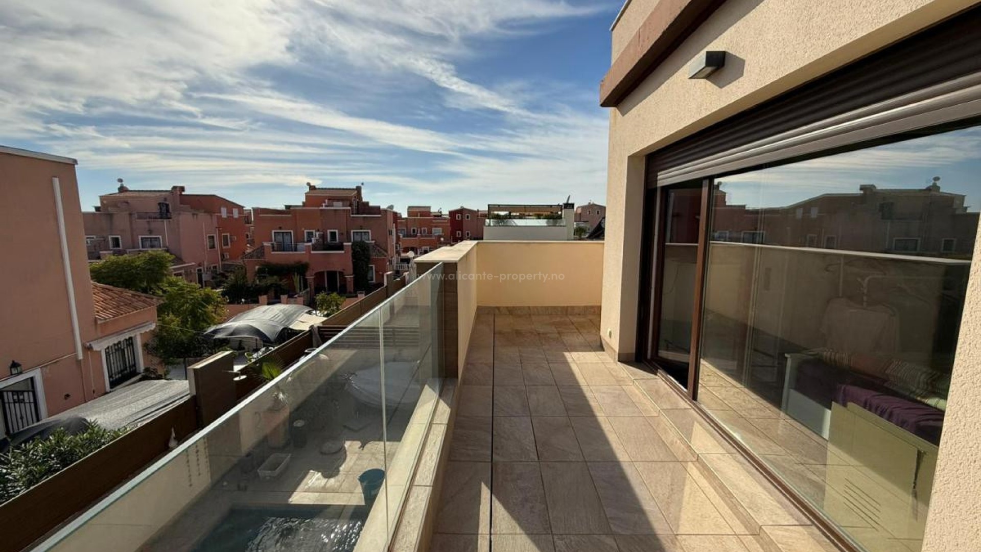 Villa en Los Montesinos Centro