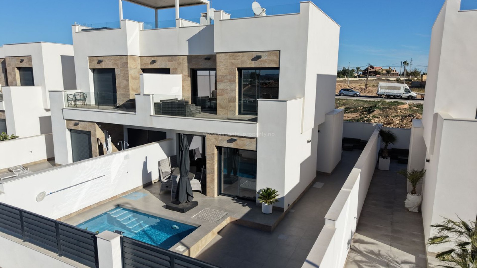 Villa en Los Montesinos Centro