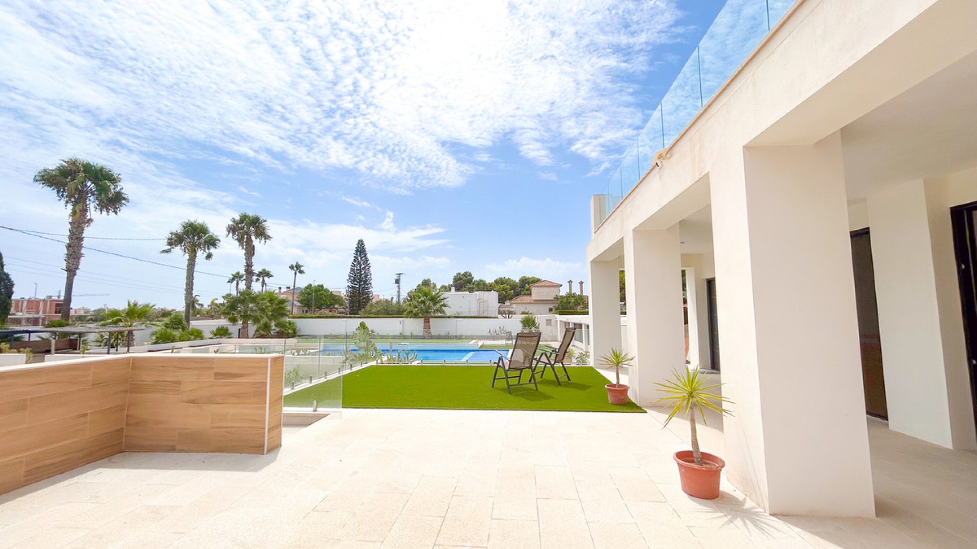 Villa en Los Montesinos Centro