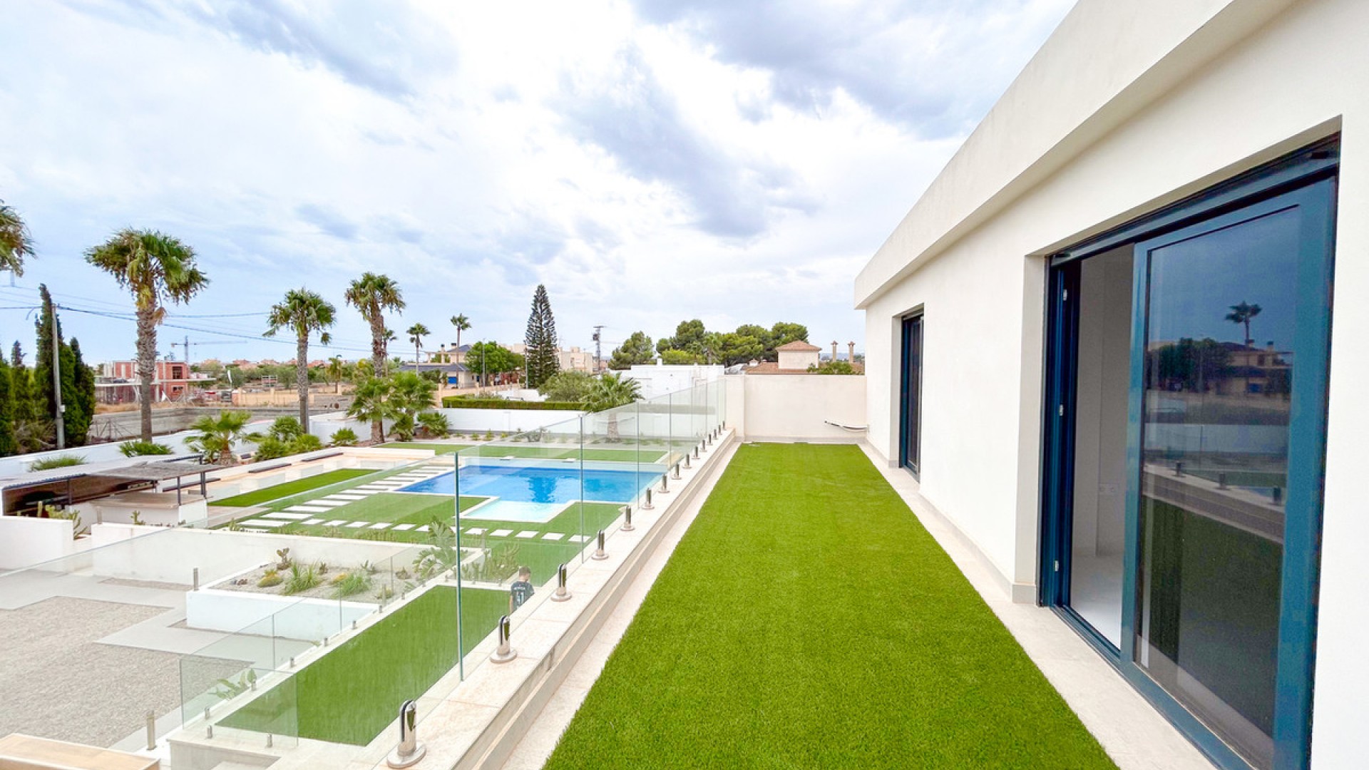 Villa en Los Montesinos Centro