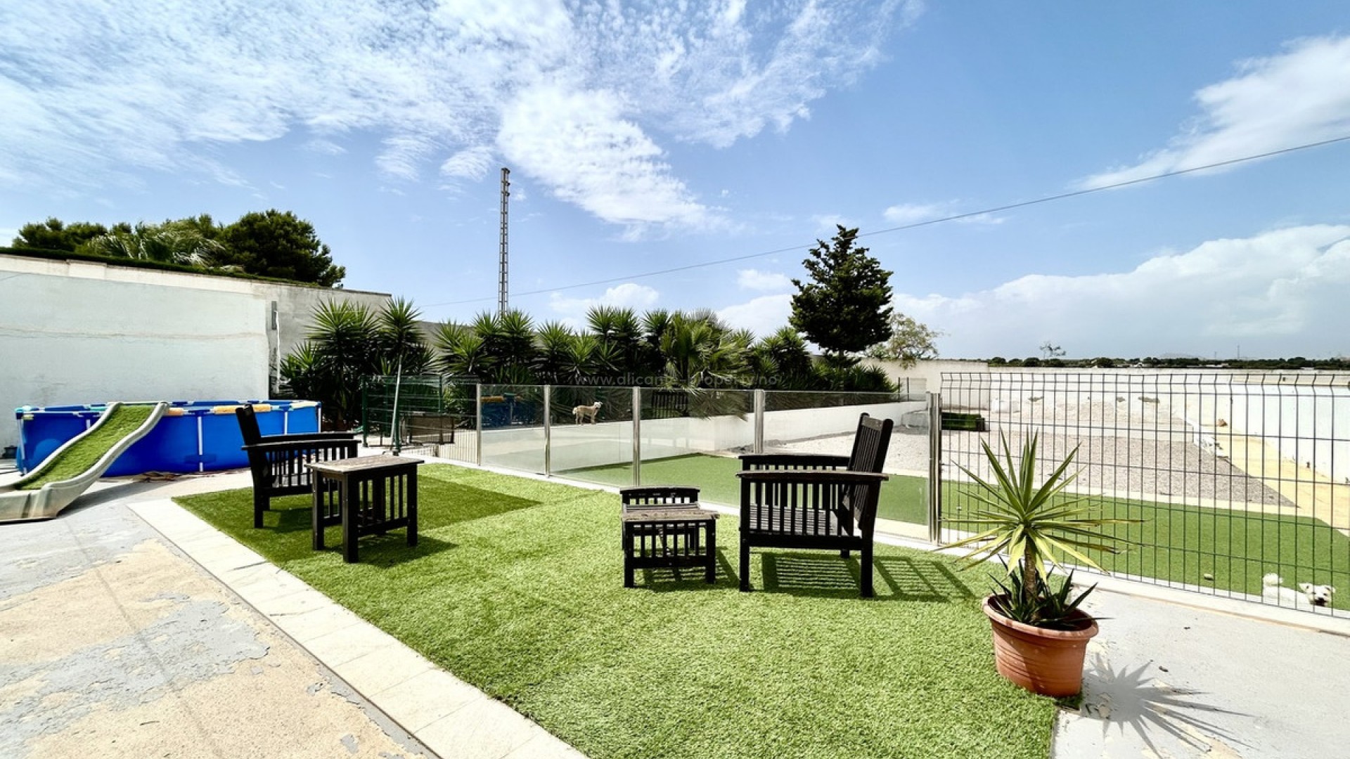 Villa en Los Montesinos Centro