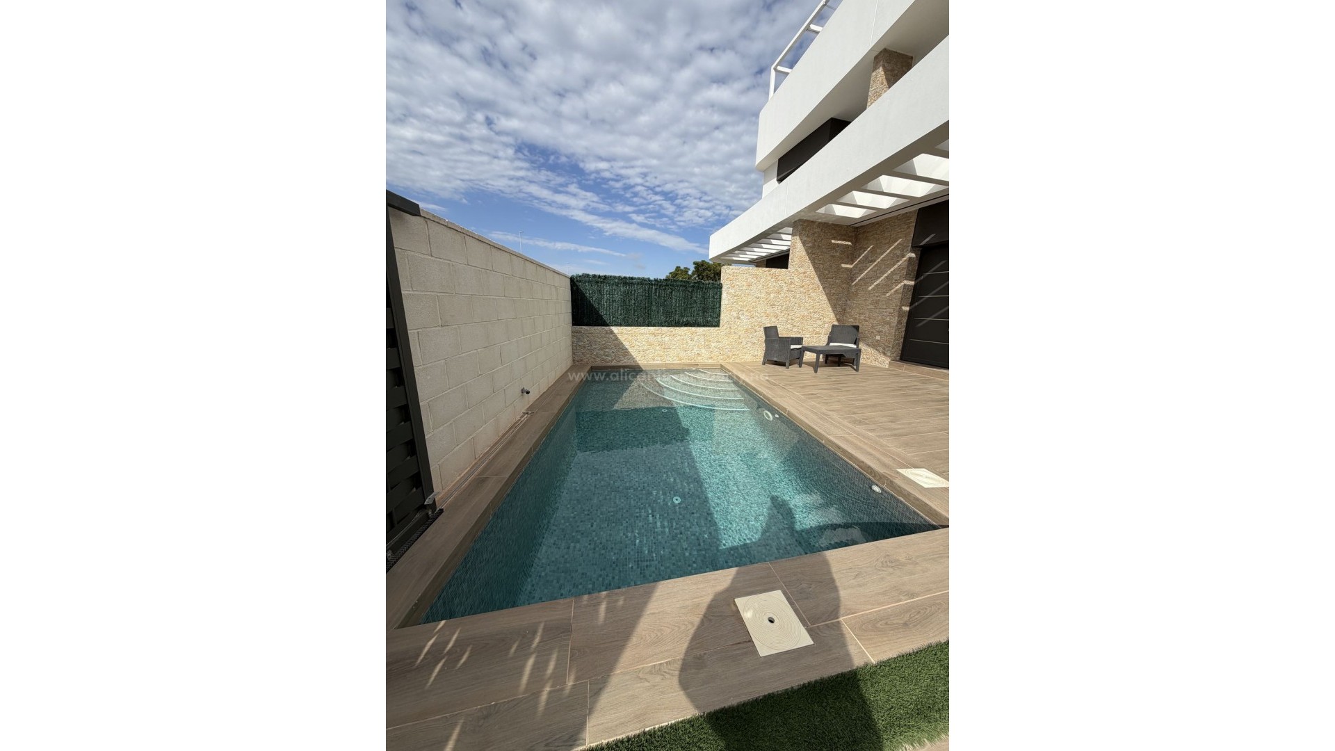 Villa en Los Montesinos Centro