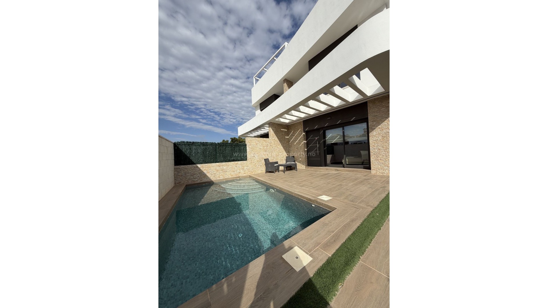 Villa en Los Montesinos Centro