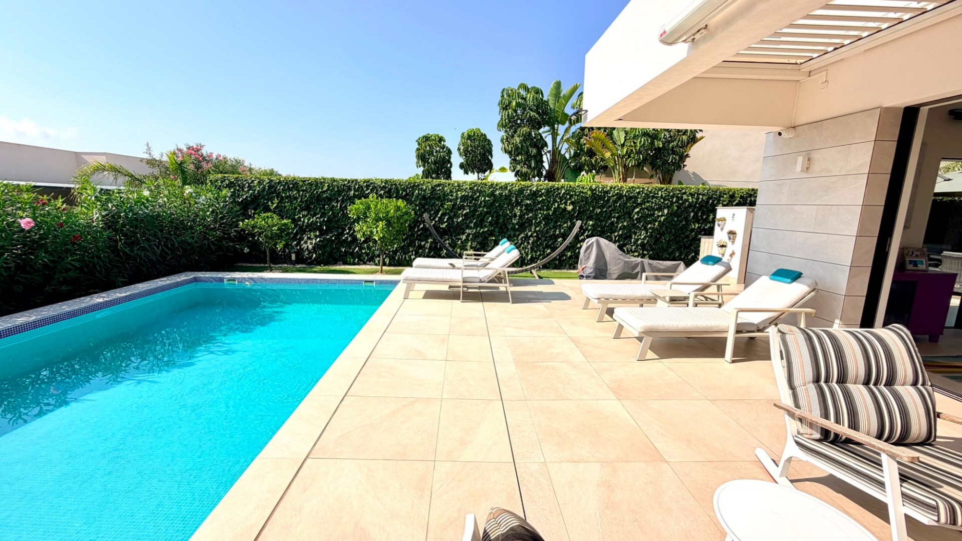 Villa en Los Montesinos - Urb. La Herrada