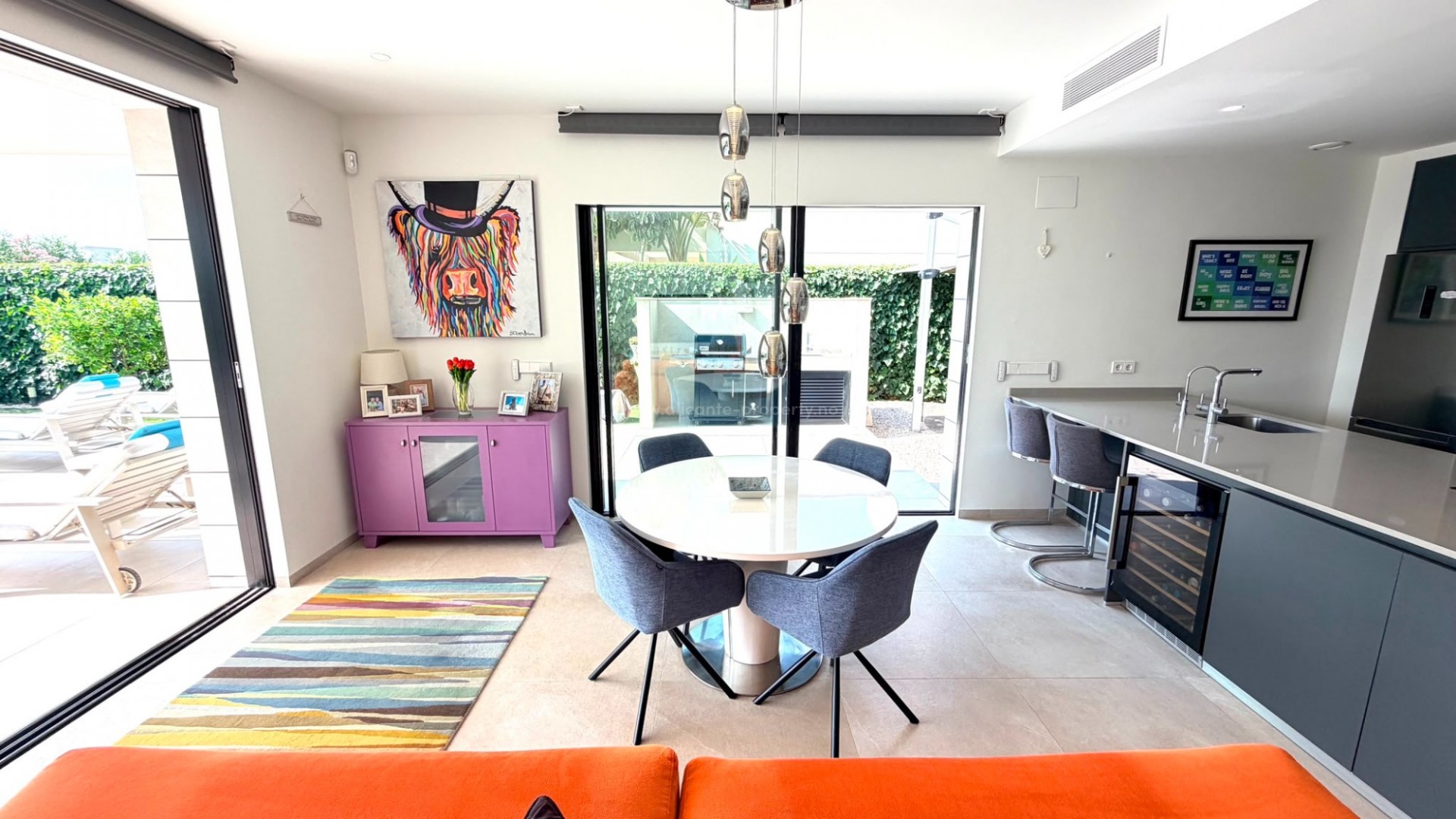 Villa en Los Montesinos - Urb. La Herrada